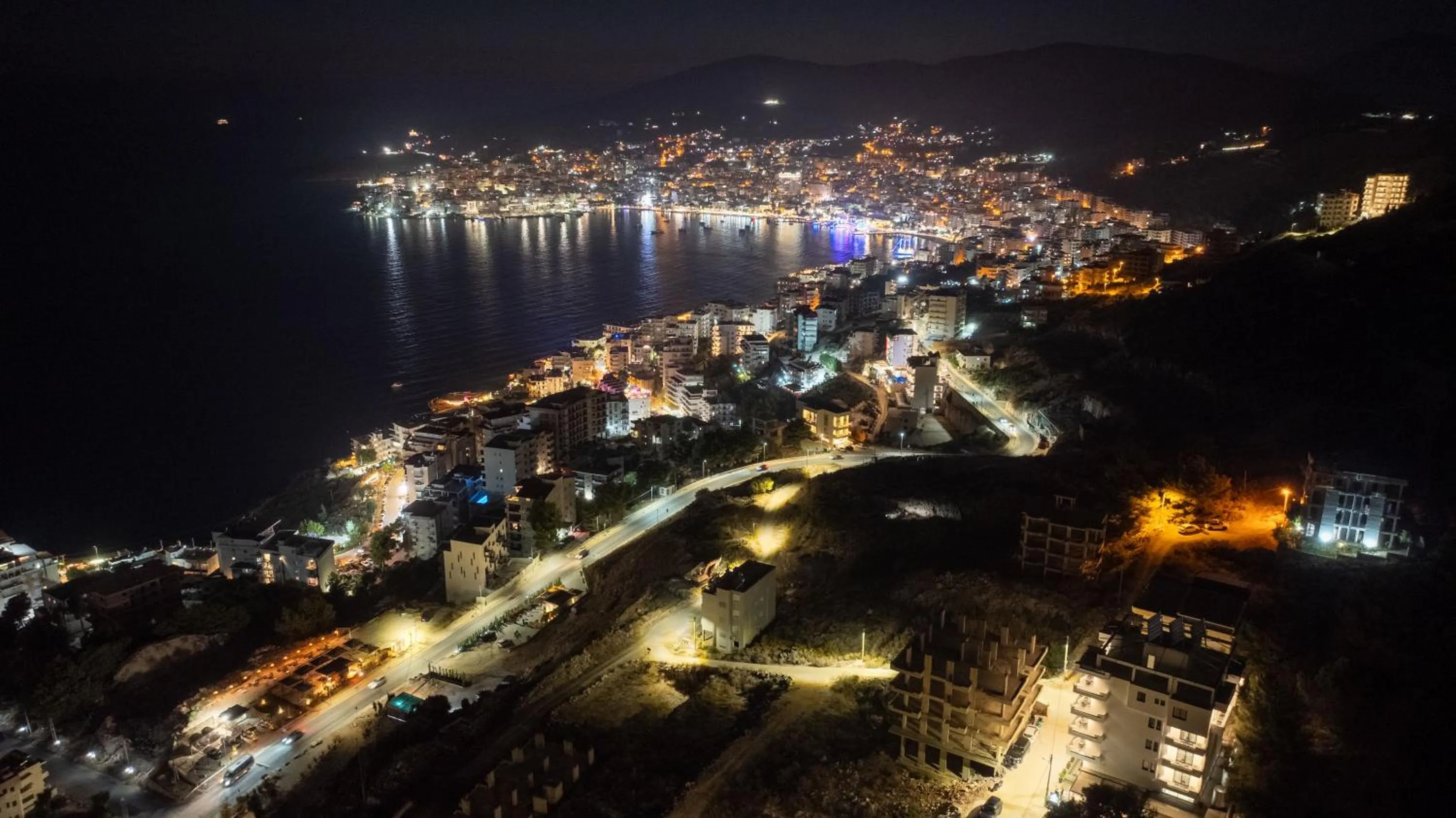 Night in Arrei Hotel