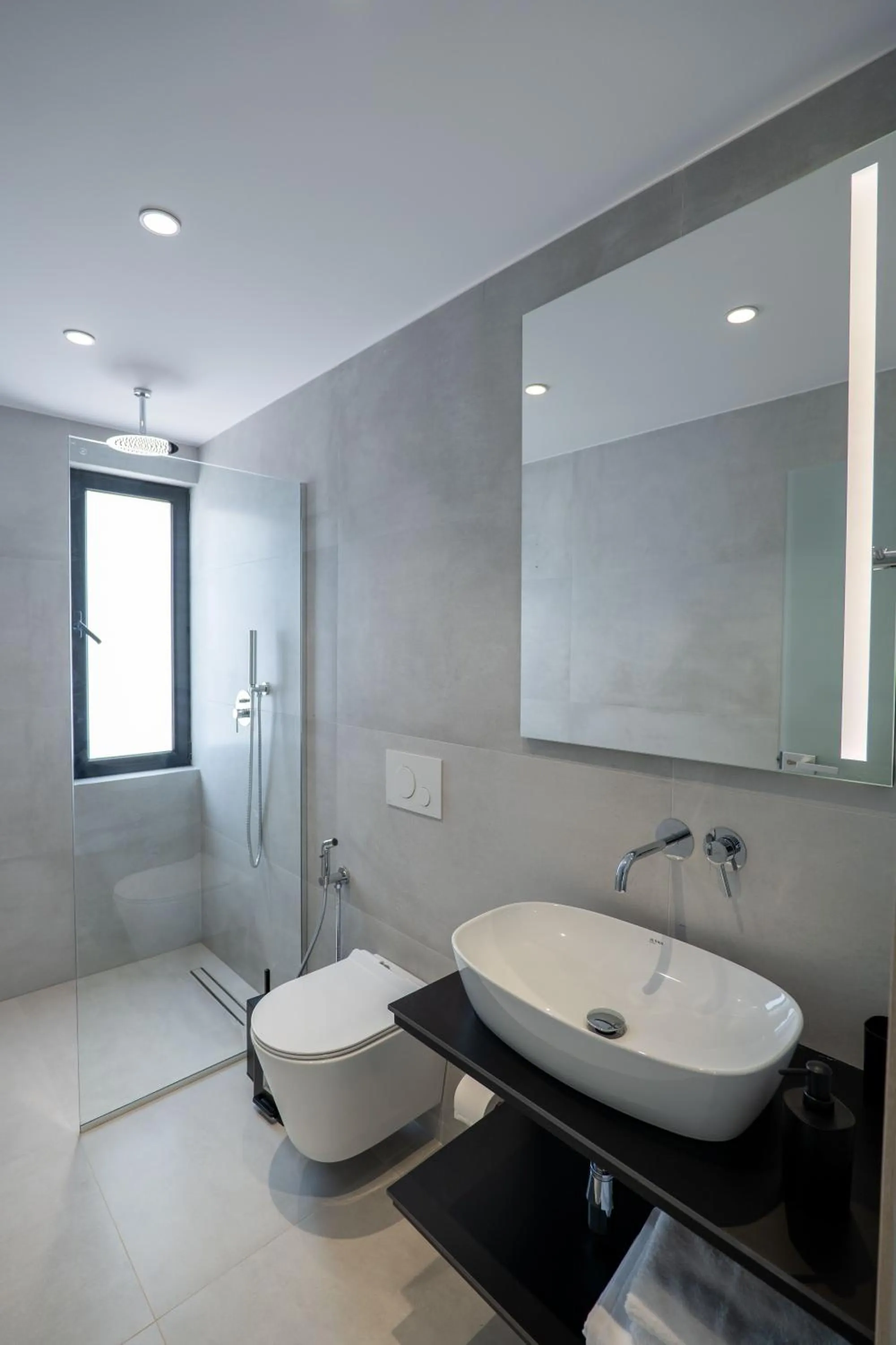 Bathroom in Arrei Hotel