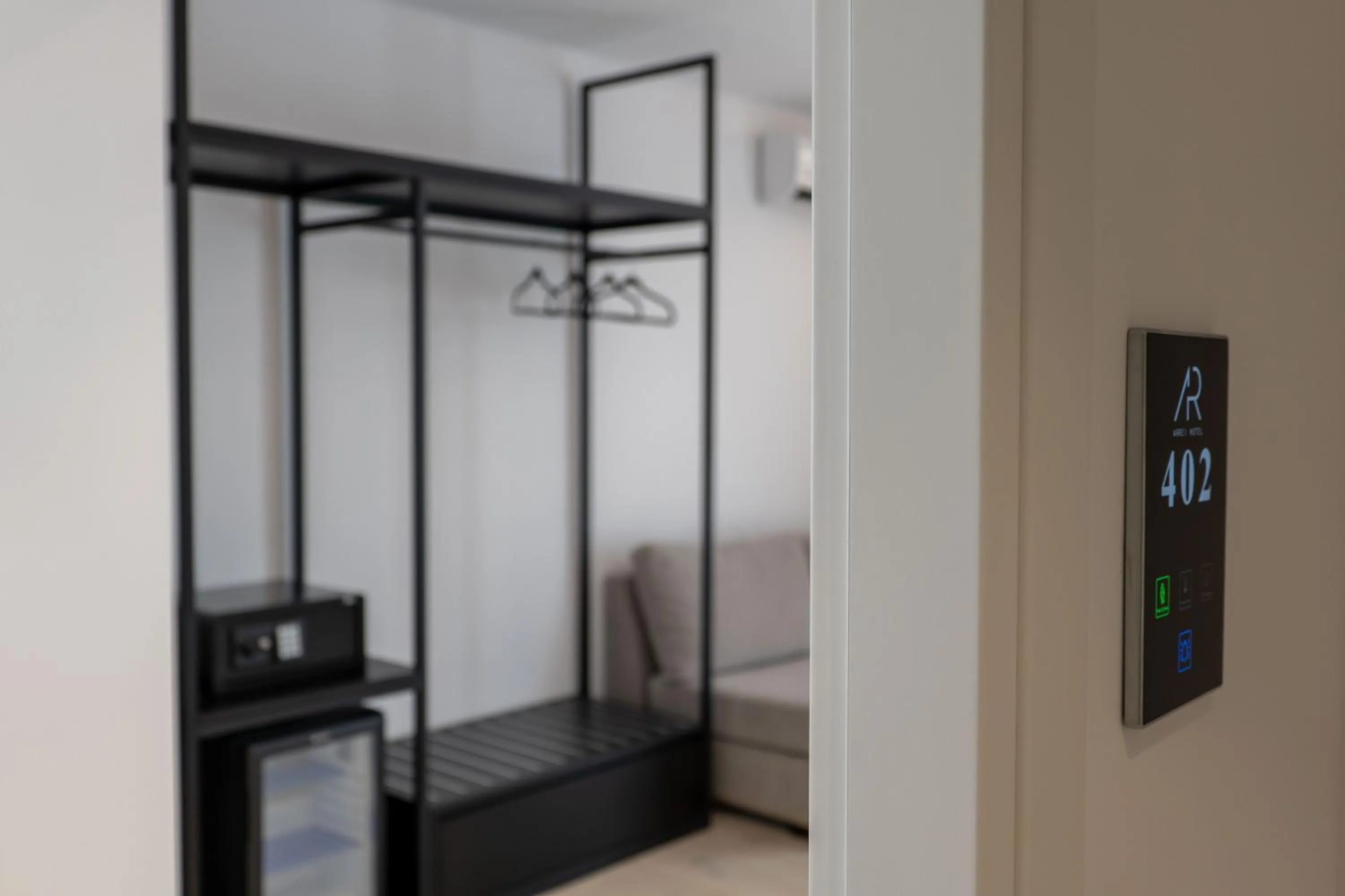 wardrobe in Arrei Hotel