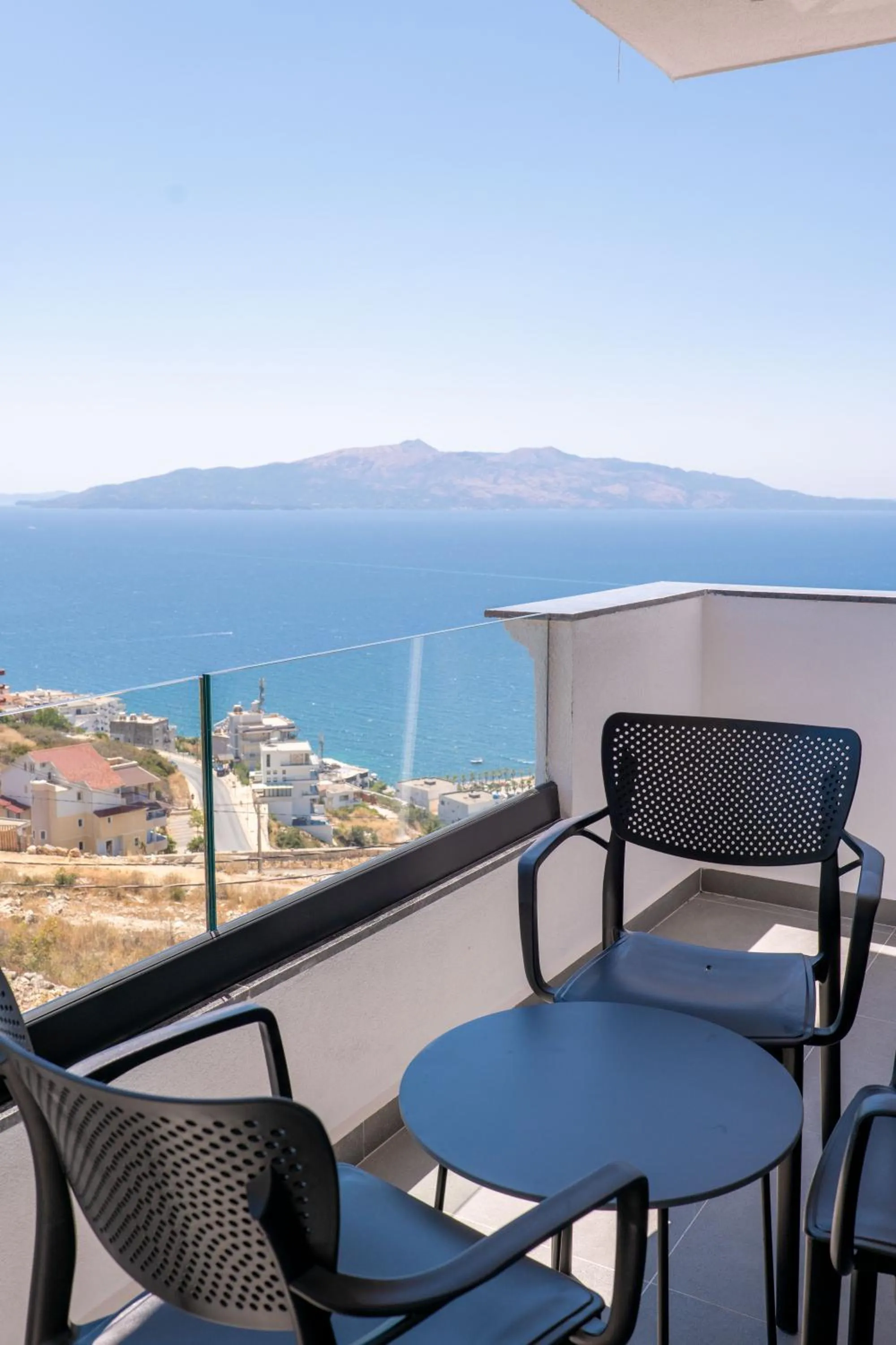 Balcony/Terrace in Arrei Hotel