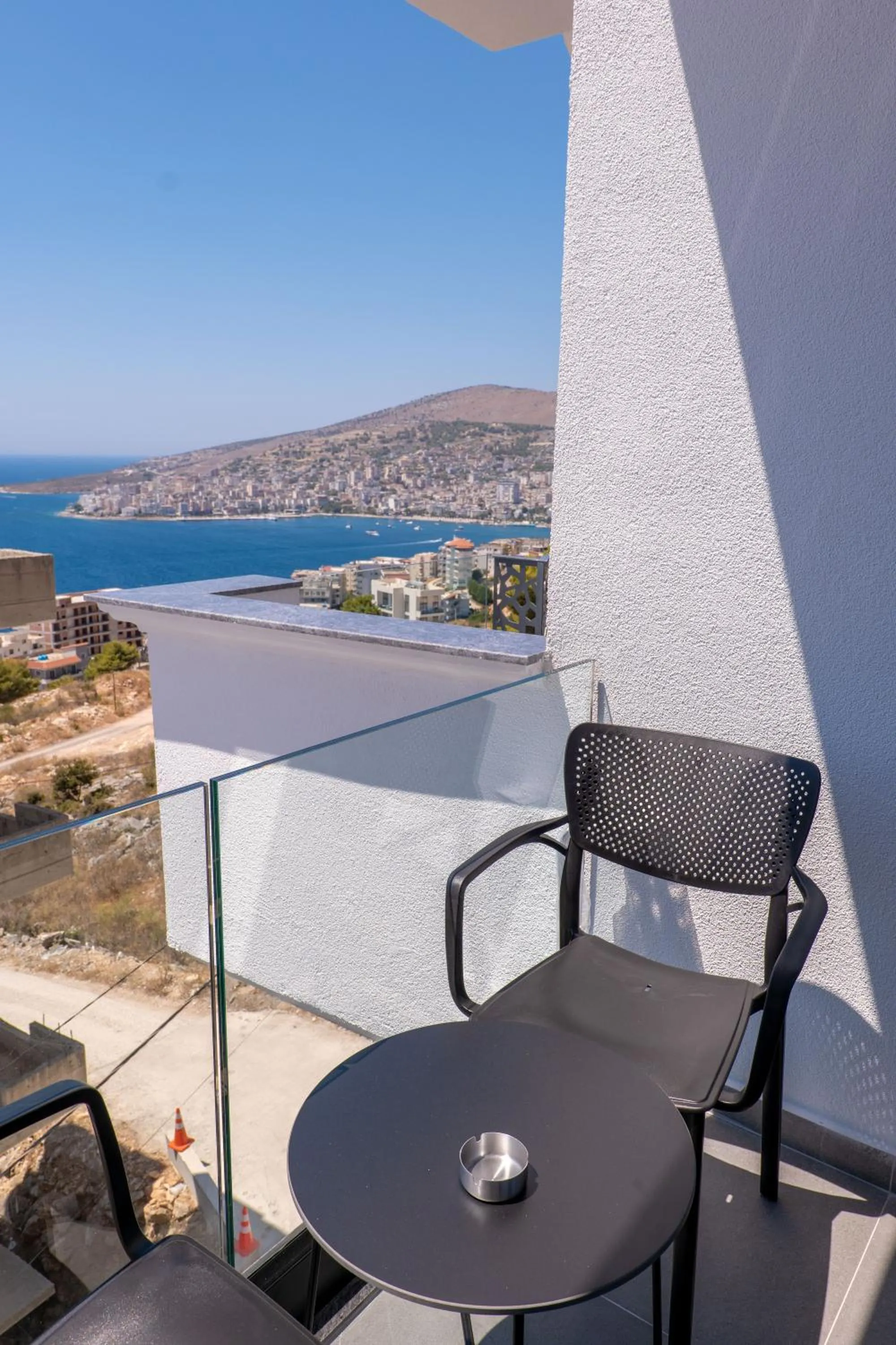 Balcony/Terrace in Arrei Hotel