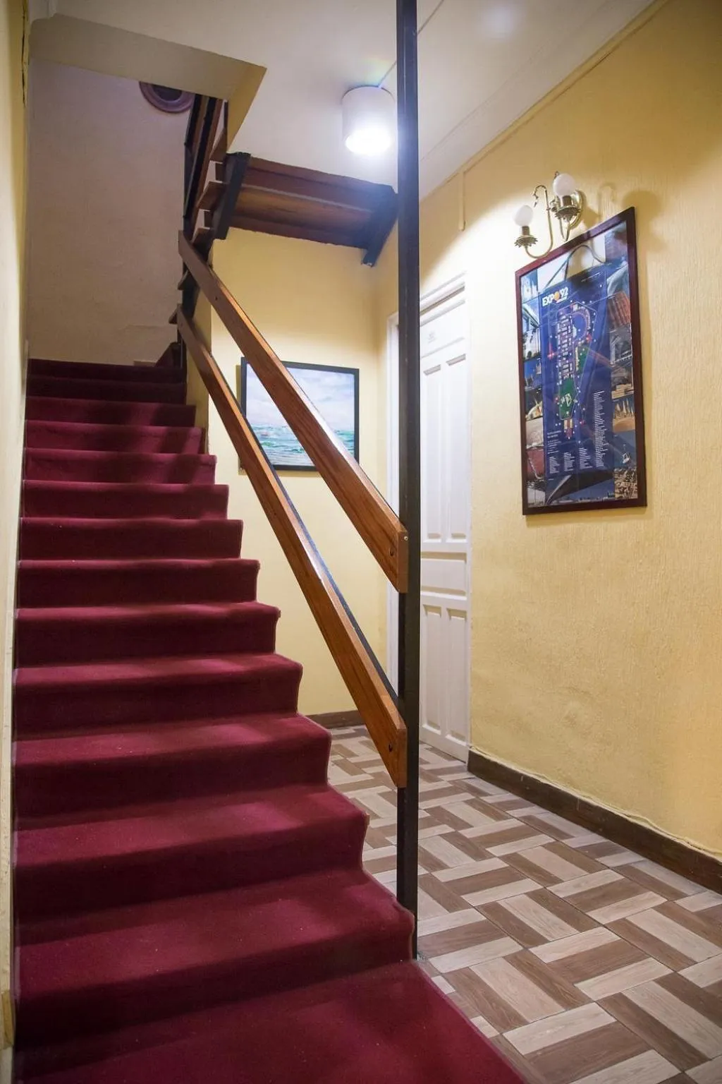 Decorative detail in Hostal Sierpes