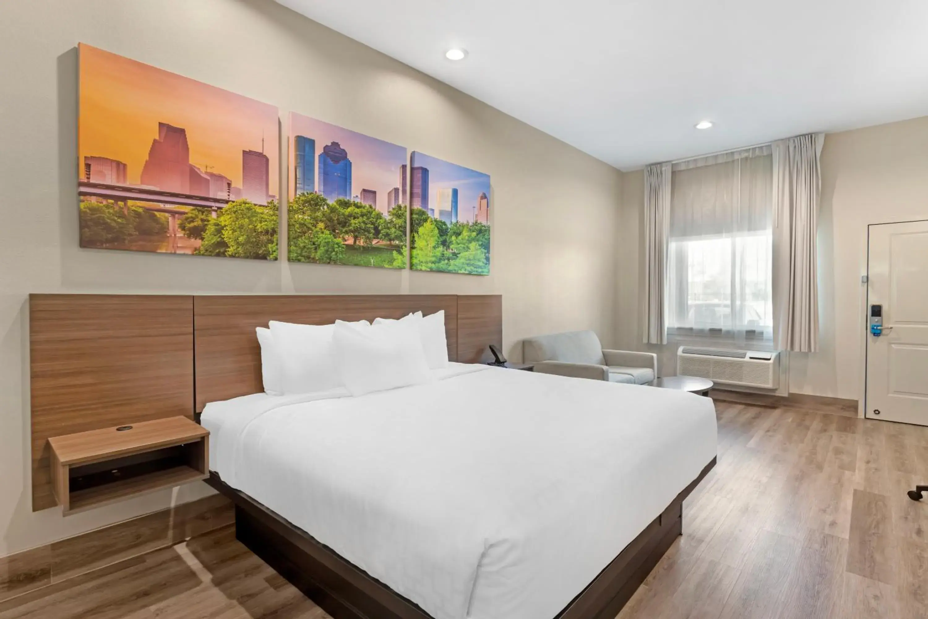 Bed in Clarion Pointe Bed in Clarion Pointe