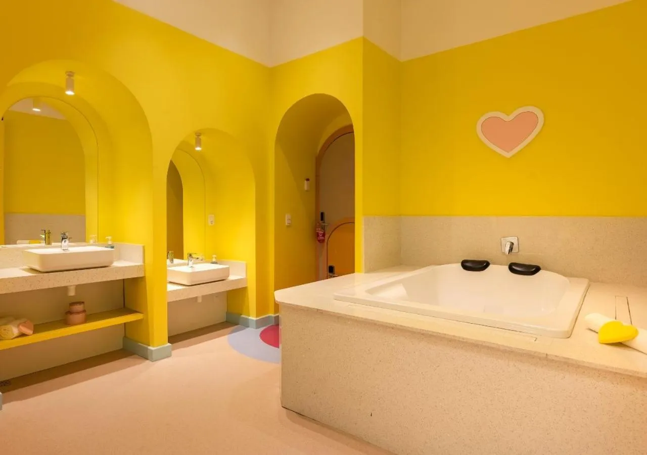 Bedroom in Mundo Criamigos Hotel Gramado