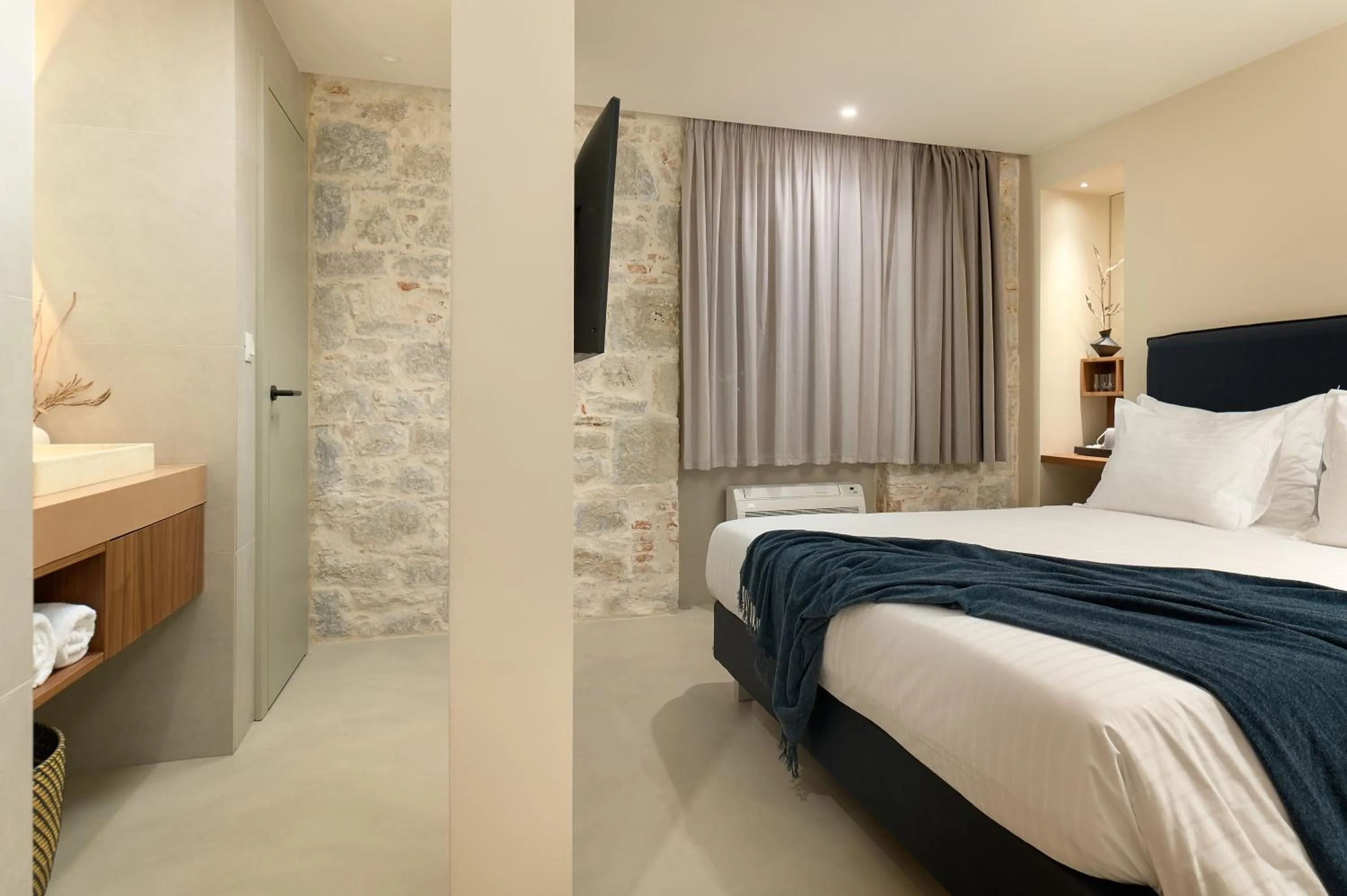 Bed in Central Heritage Hotel