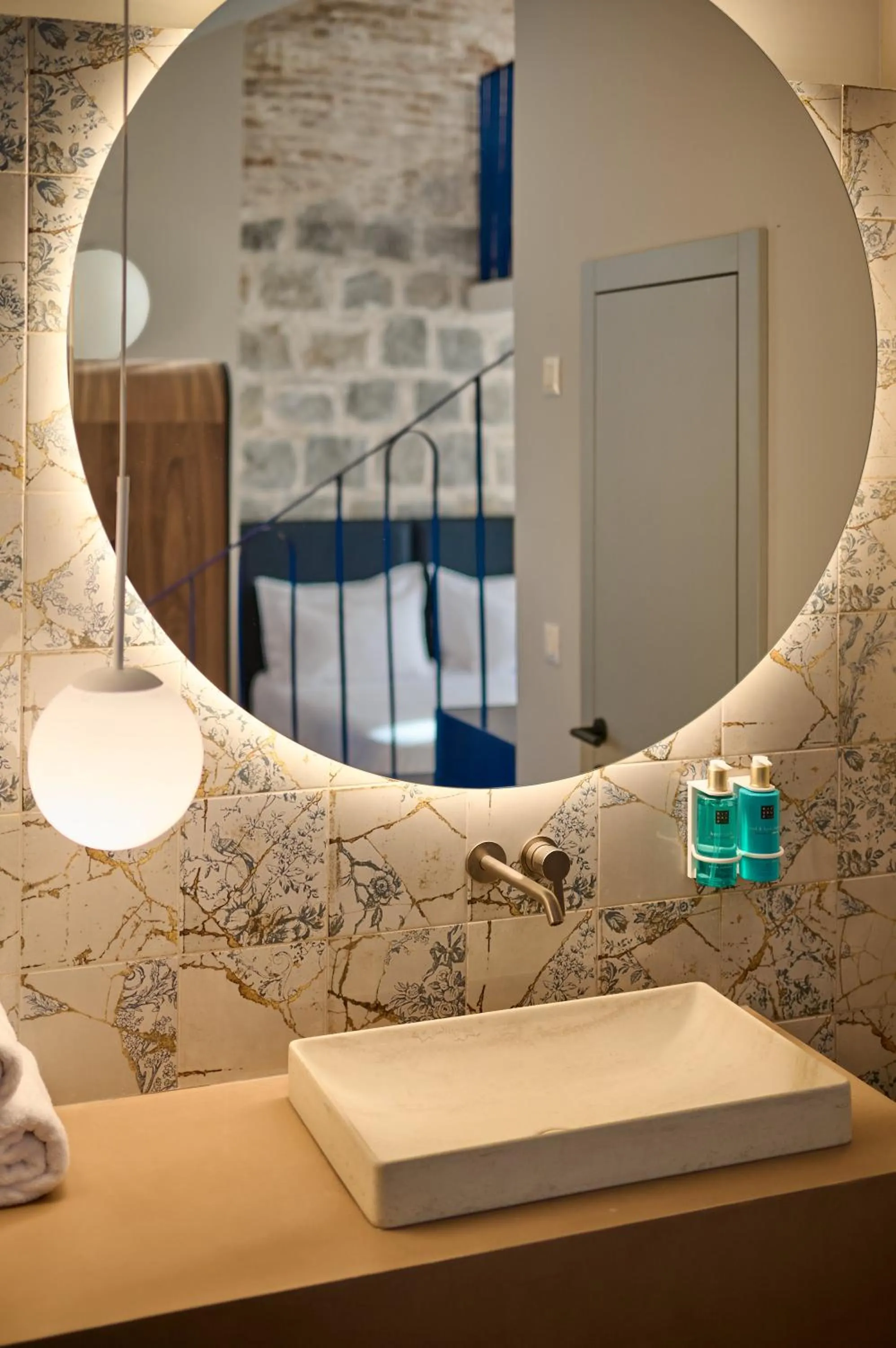 Bathroom in Central Heritage Hotel