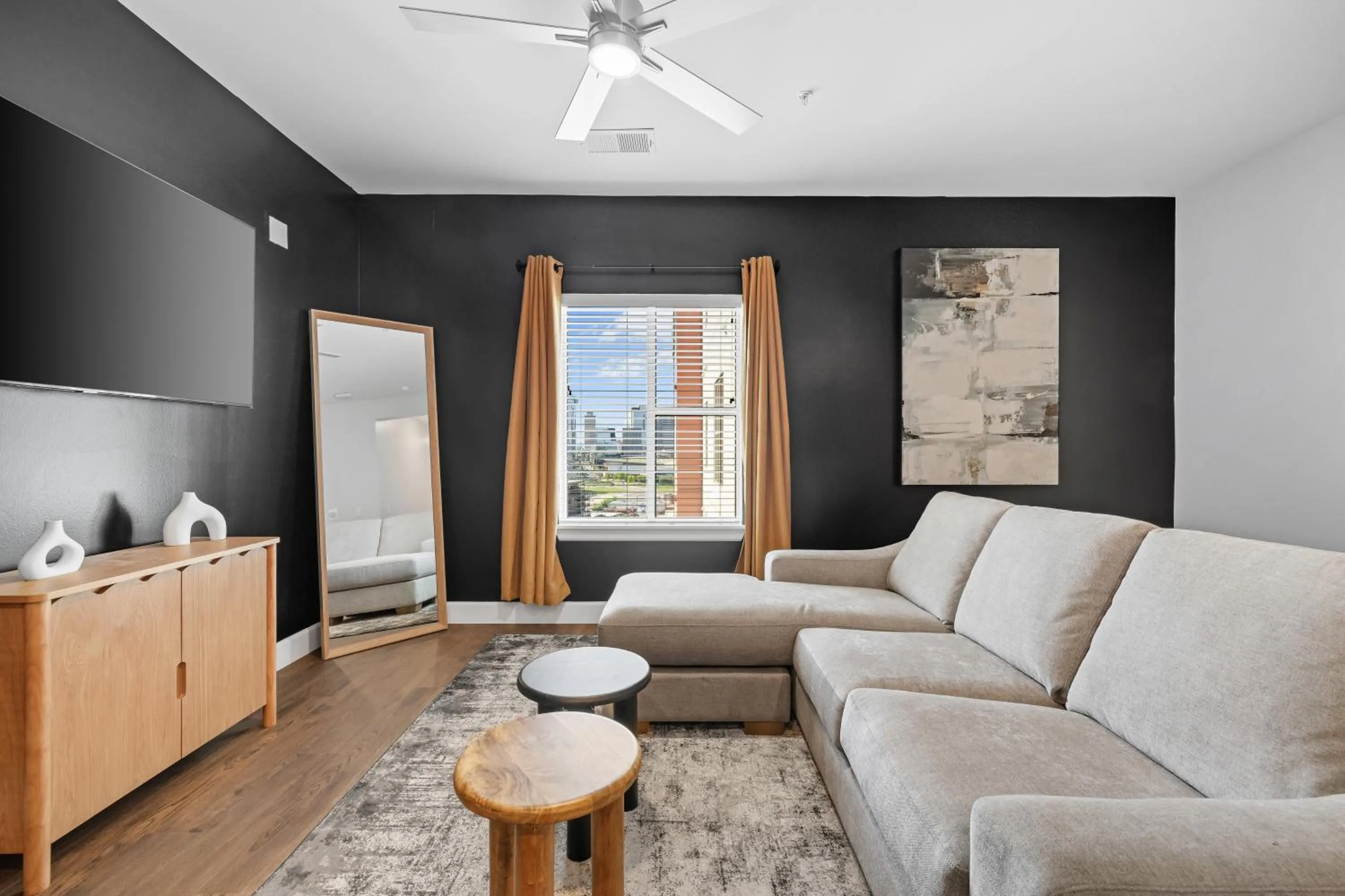 The Celebrity Suite The Gulch