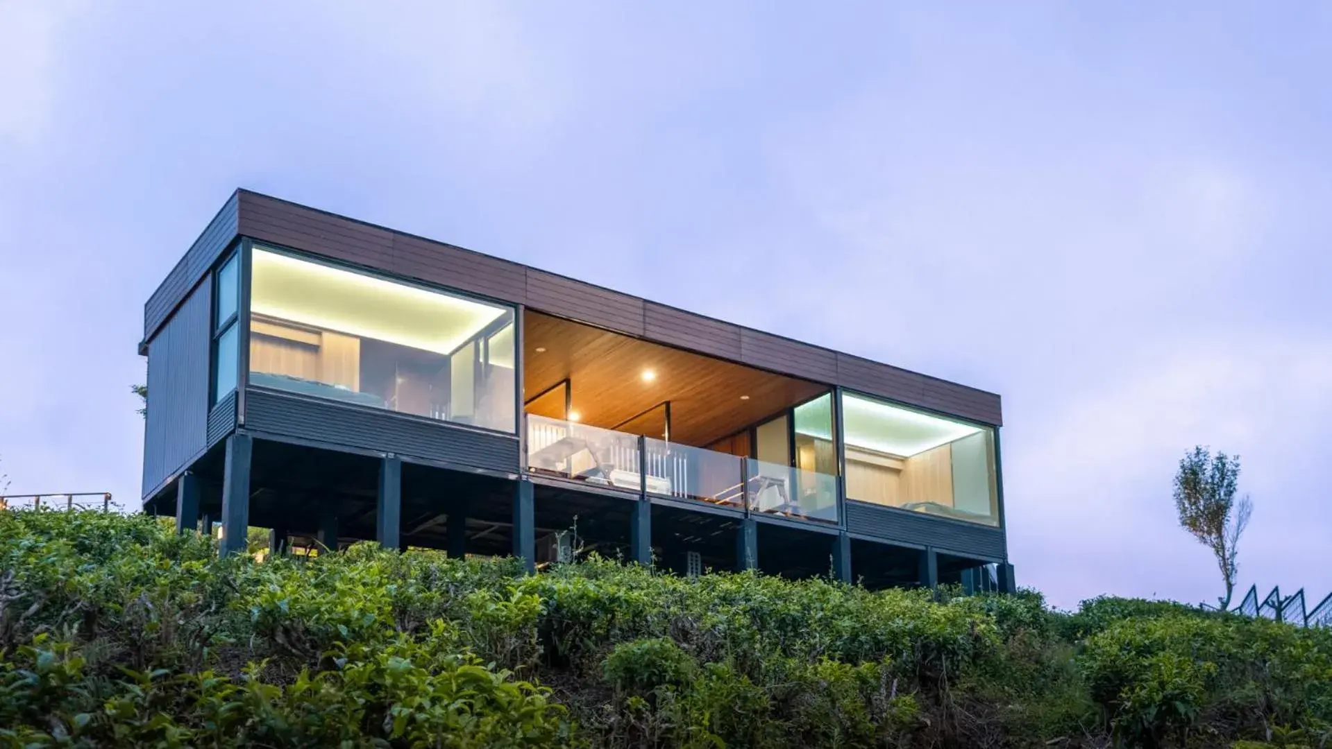 Property building in Bobocabin Sukawana, Bandung Property building in Bobocabin Sukawana, Bandung