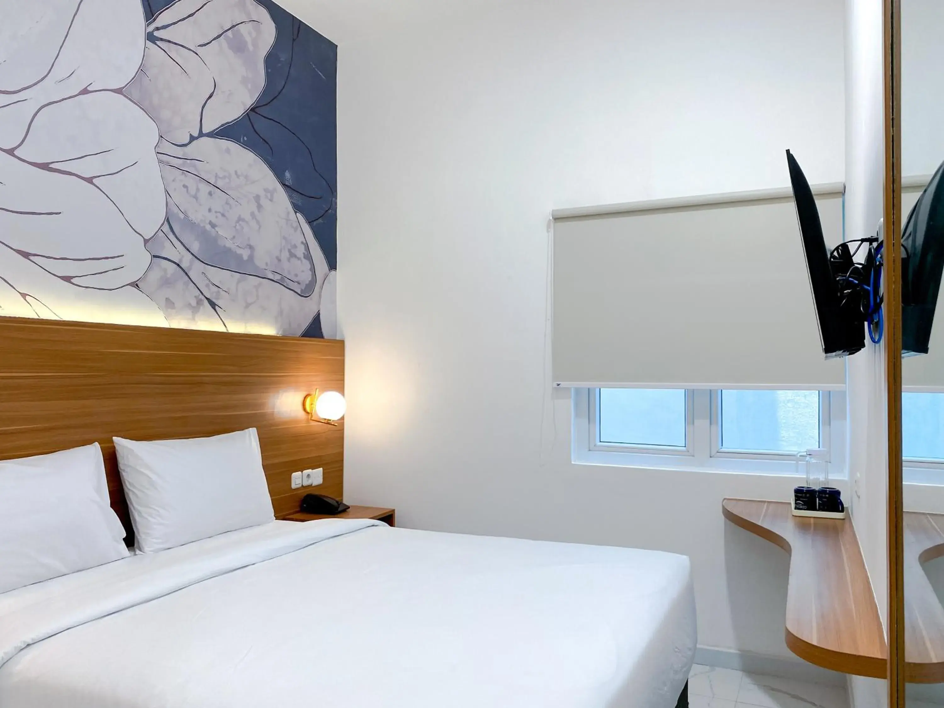 Standard Double Room in Cordex Hotel Marelan Medan Standard Double Room in Cordex Hotel Marelan Medan