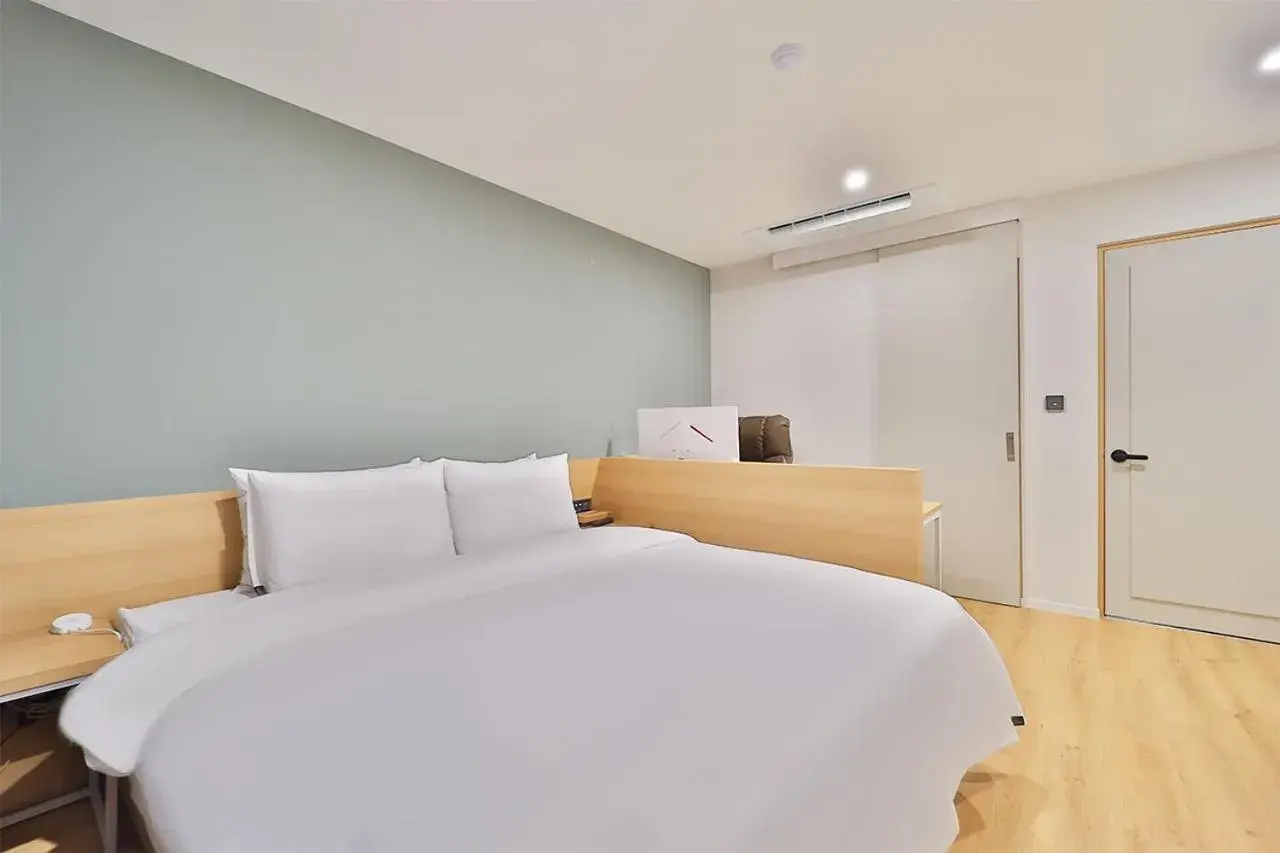 Bed in Gongdam Stay Hotel Ulsan Samsan Bed in Gongdam Stay Hotel Ulsan Samsan