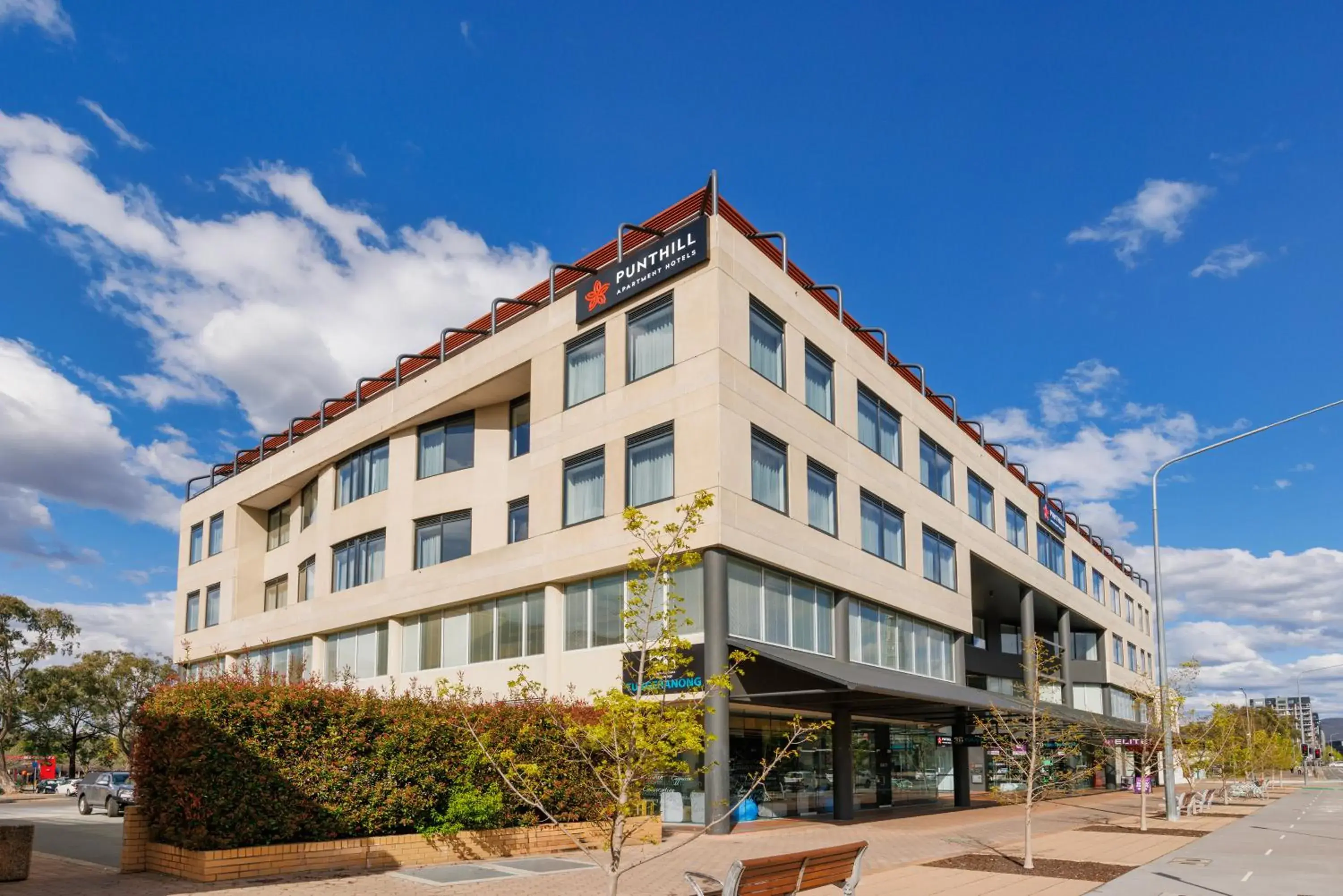 Property building in Punthill Tuggeranong Property building in Punthill Tuggeranong