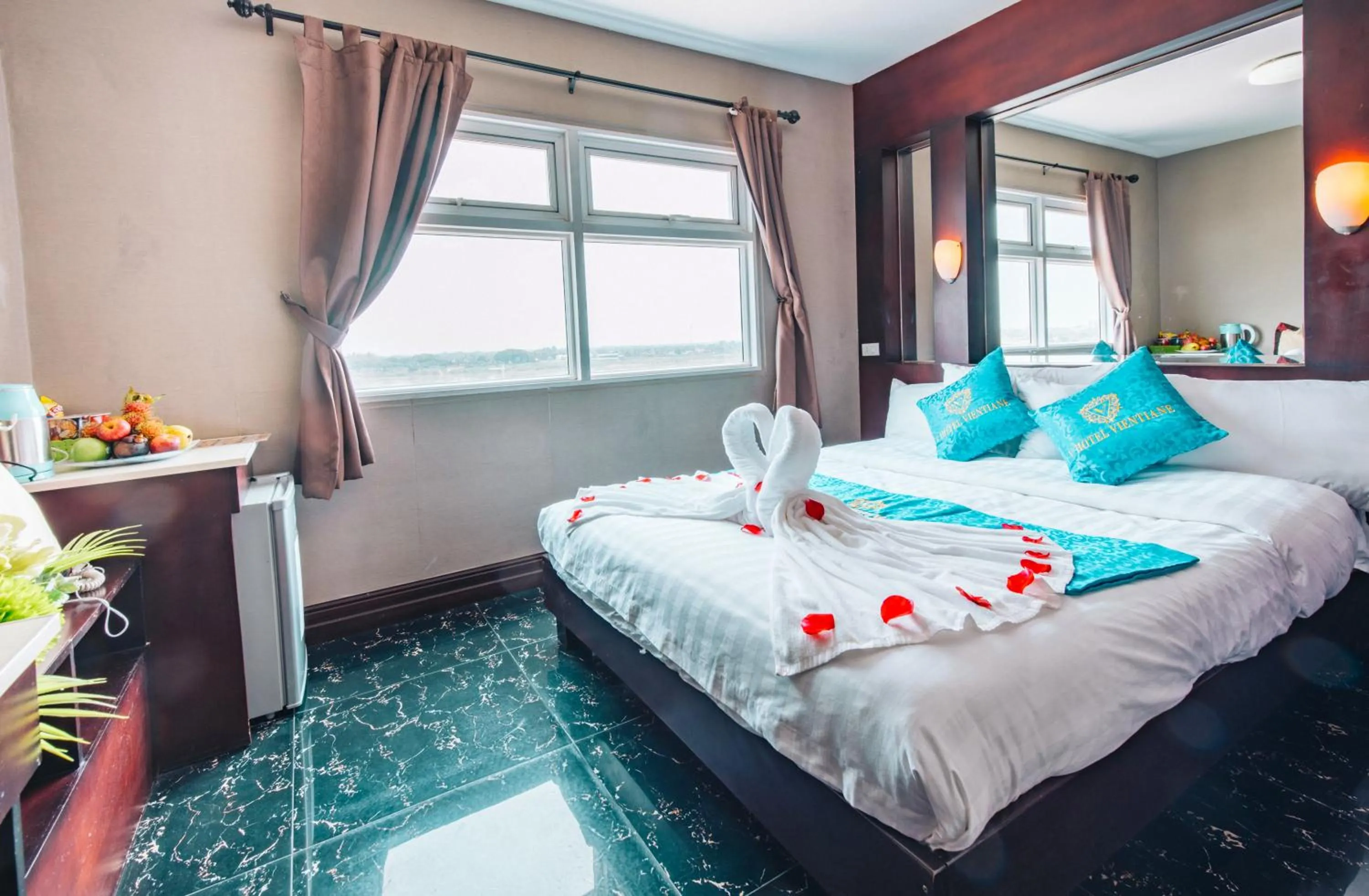 Bedroom, Bed in V Hotel Vientiane