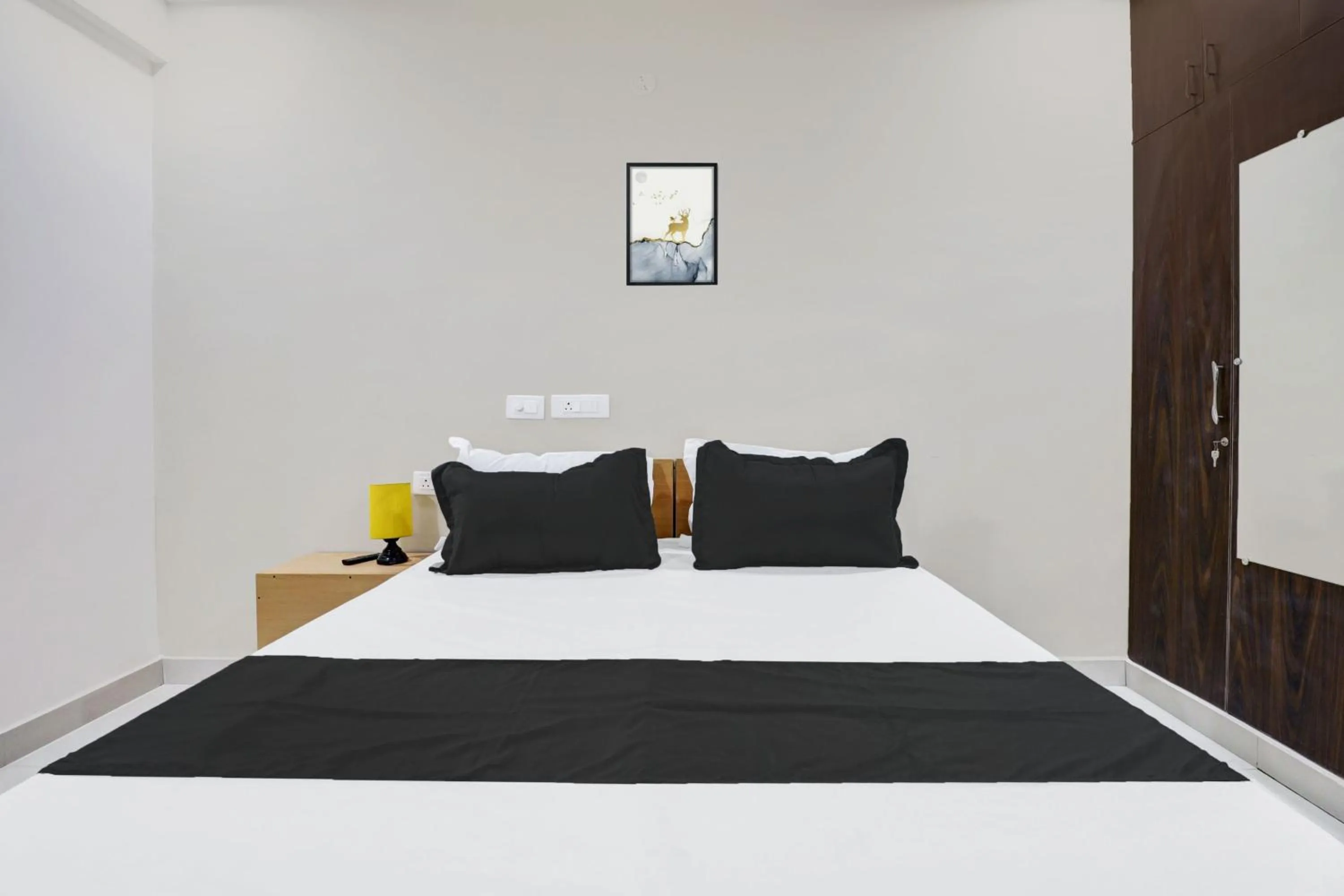 Bedroom, Bed in Hotel O Sri Harshitha Grand Near Zudio - Star Bazaar, Kundalhalli Gate