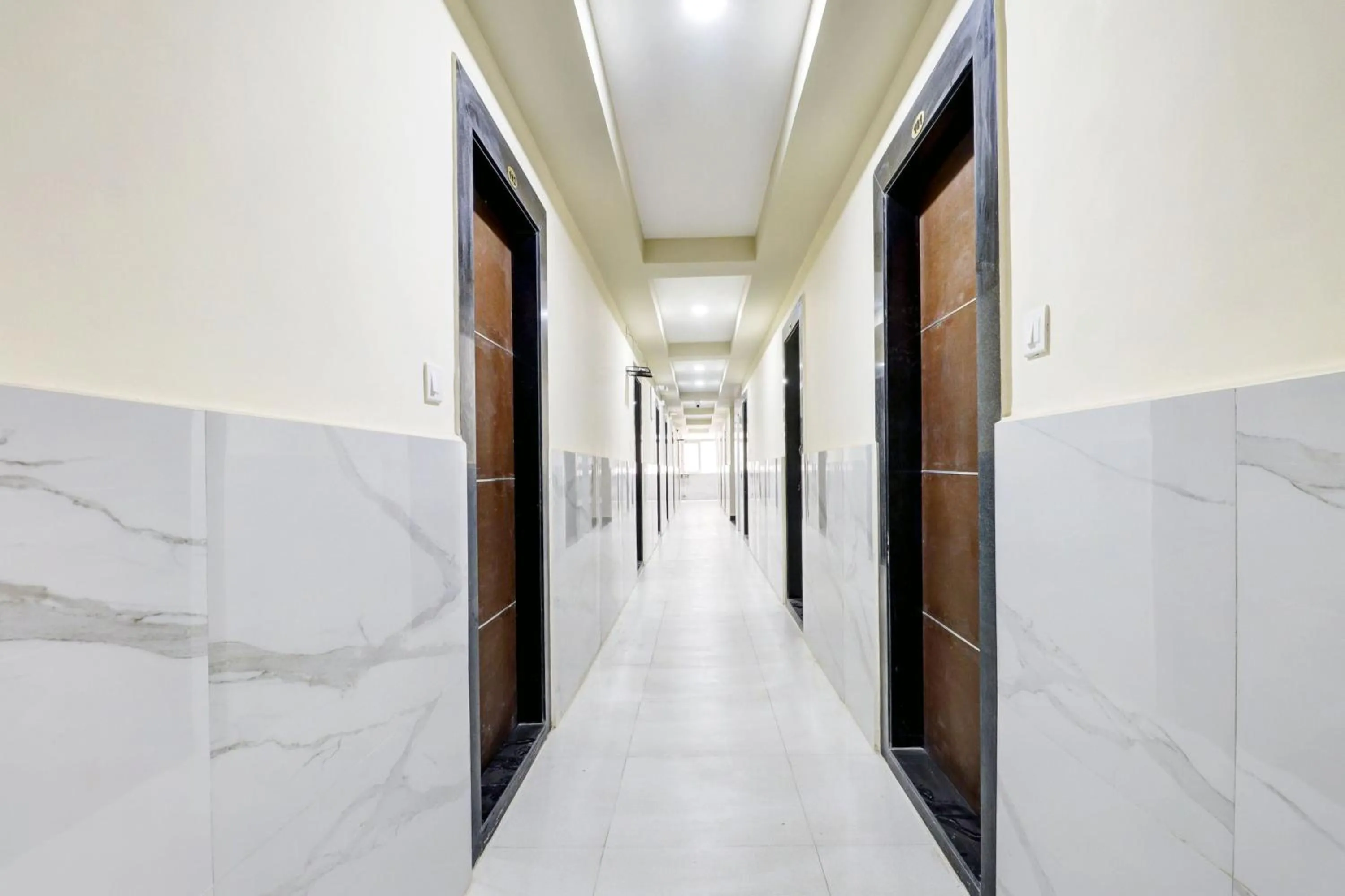 Lobby or reception in Hotel O Sri Harshitha Grand Near Zudio - Star Bazaar, Kundalhalli Gate