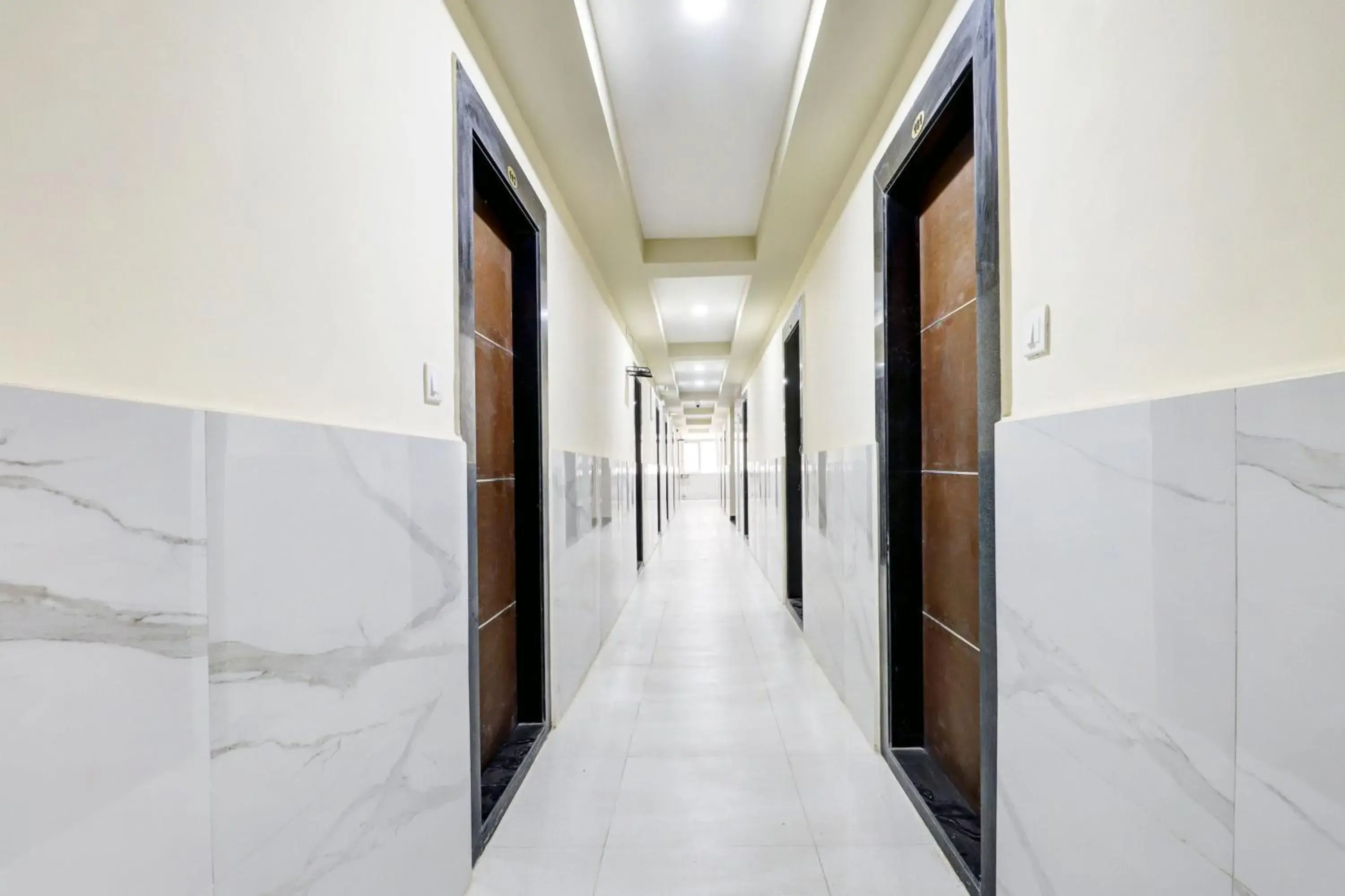 Lobby or reception in Hotel O Sri Harshitha Grand Near Zudio - Star Bazaar, Kundalhalli Gate Lobby or reception in Hotel O Sri Harshitha Grand Near Zudio - Star Bazaar, Kundalhalli Gate