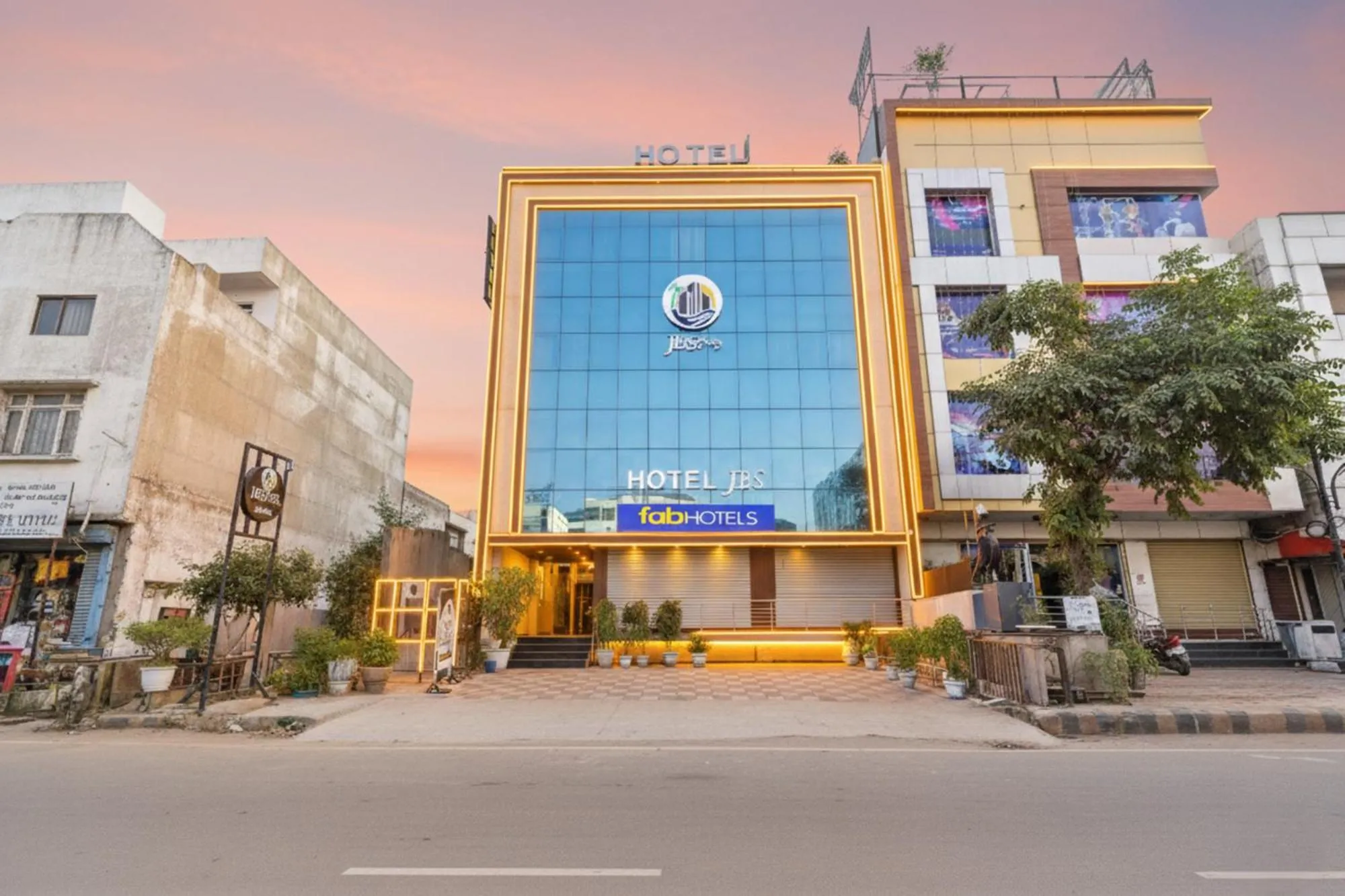 FabHotel LFC