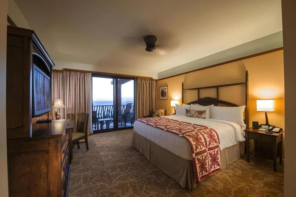 Bed in Aulani, Disney Vacation Club Villas