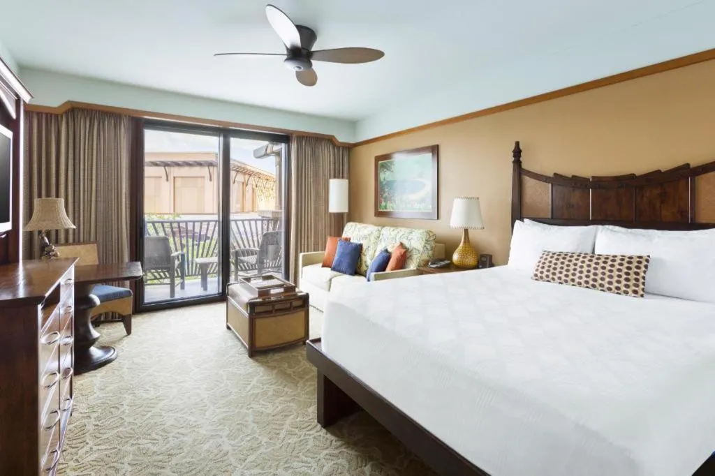 Bed in Aulani, Disney Vacation Club Villas