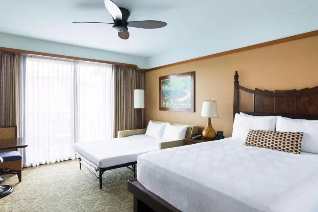 Bed in Aulani, Disney Vacation Club Villas