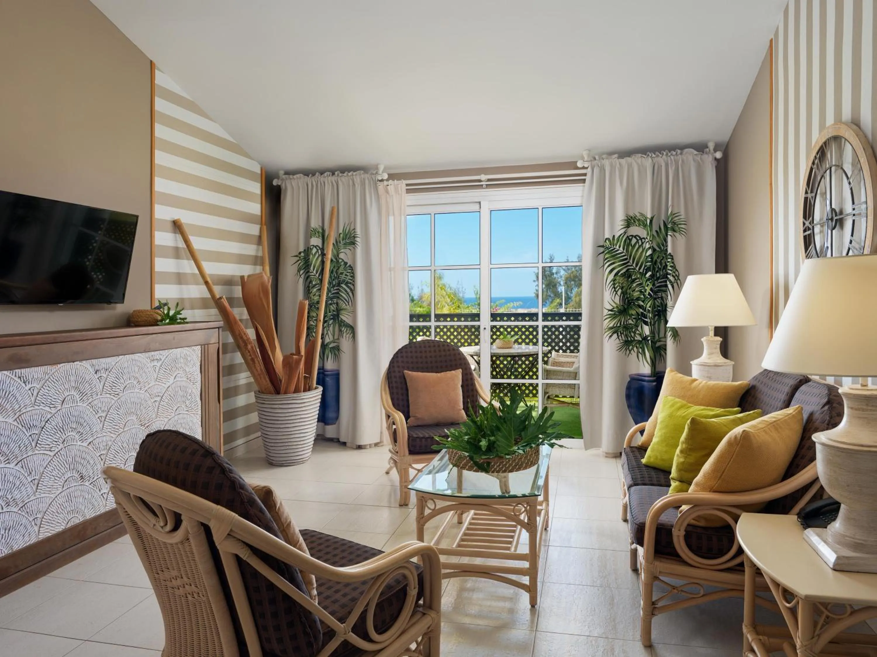 Photo of the whole room in Gran Oasis Resort