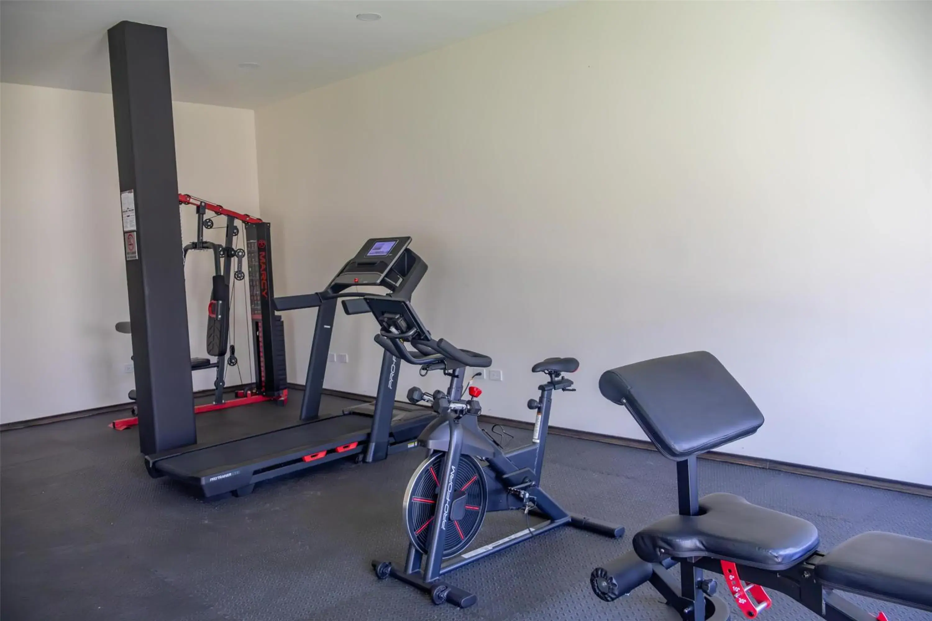 Fitness centre/facilities in Best Western Plus Sacramento Fitness centre/facilities in Best Western Plus Sacramento