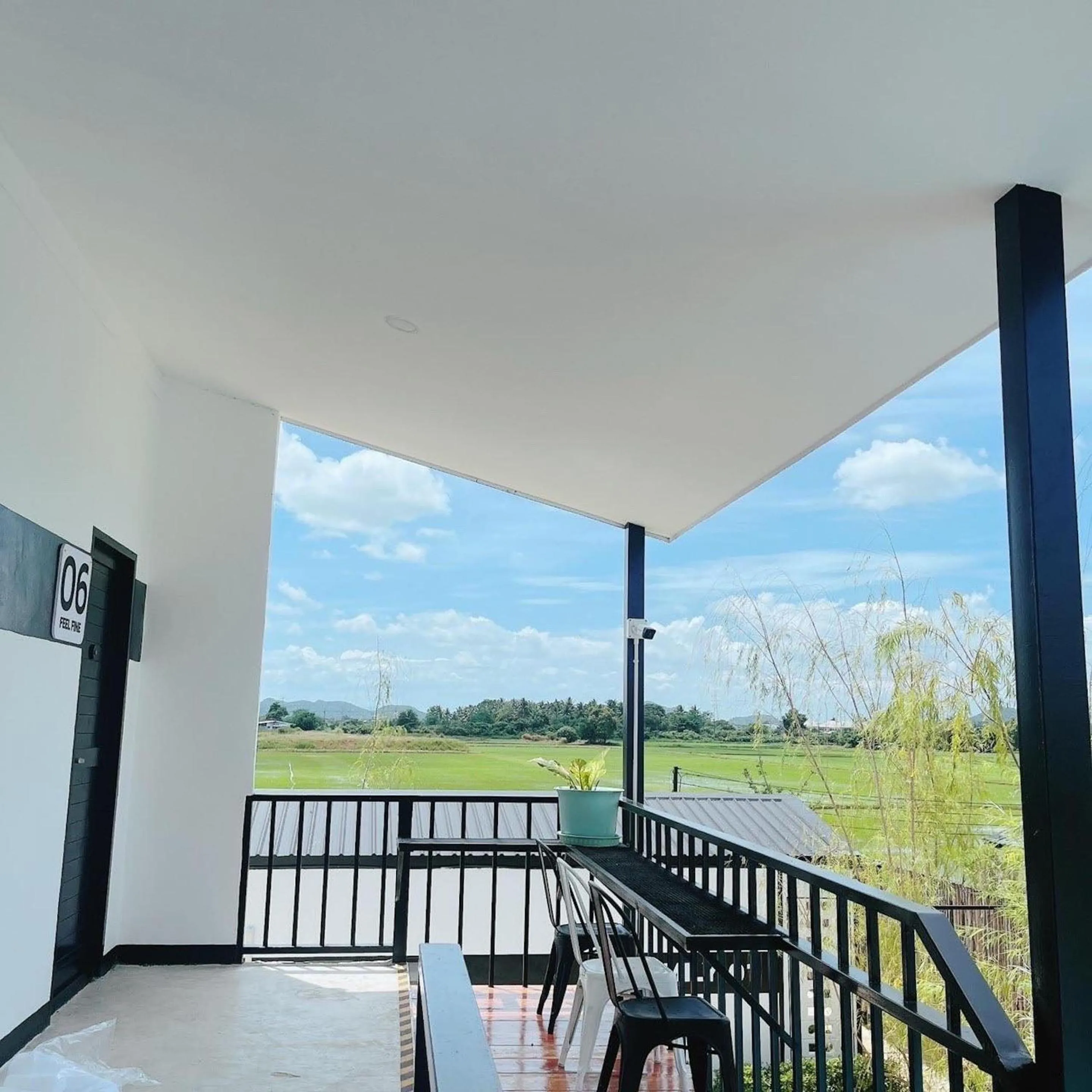 Day in Penguin Villa Resort & Bistro