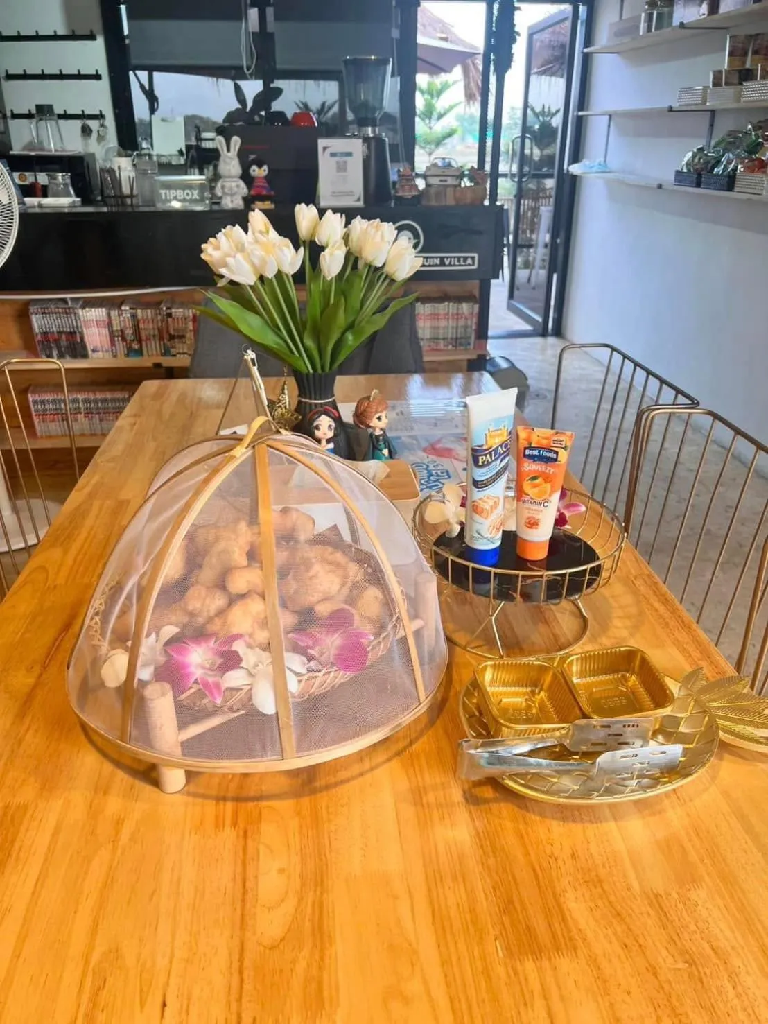 Food in Penguin Villa Resort & Bistro