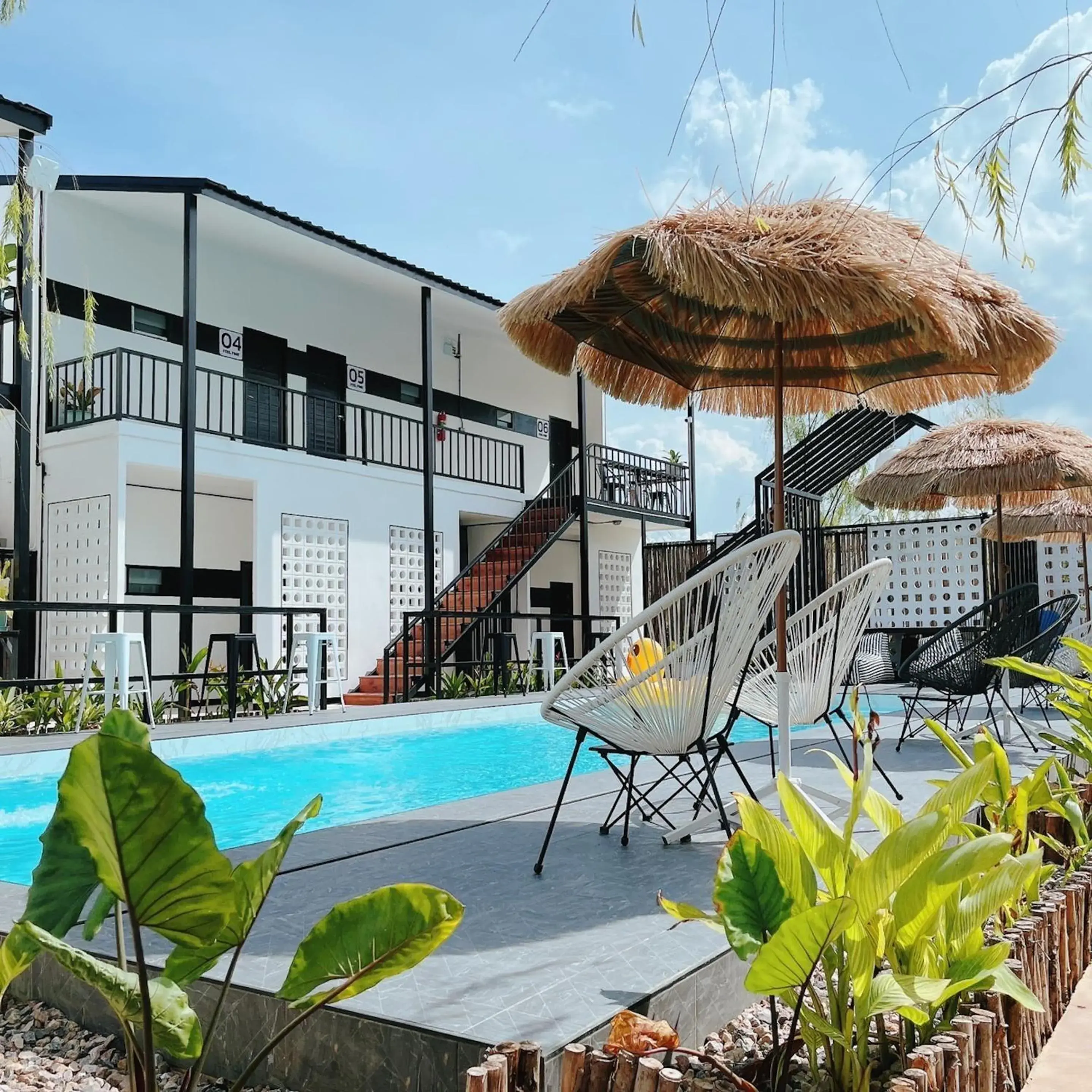 Property building in Penguin Villa Resort & Bistro Property building in Penguin Villa Resort & Bistro