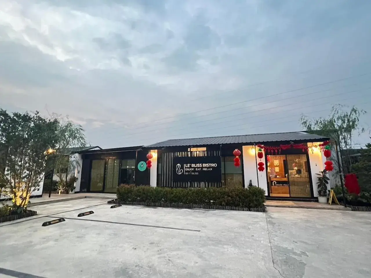 Restaurant/places to eat in Penguin Villa Resort & Bistro Restaurant/places to eat in Penguin Villa Resort & Bistro