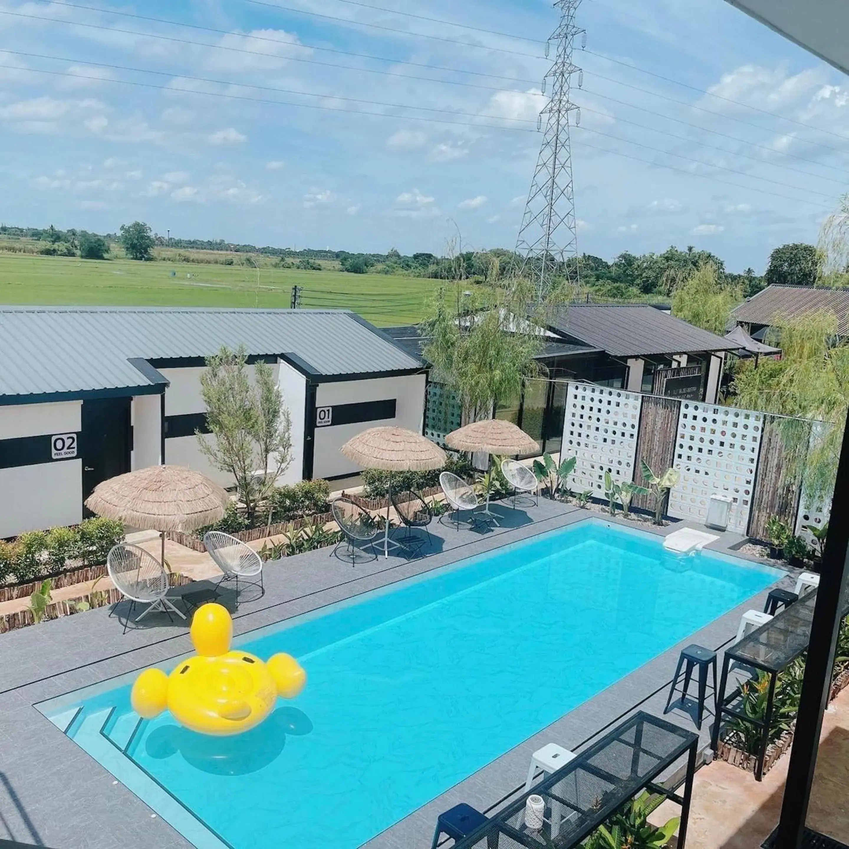 Property building in Penguin Villa Resort & Bistro Property building in Penguin Villa Resort & Bistro