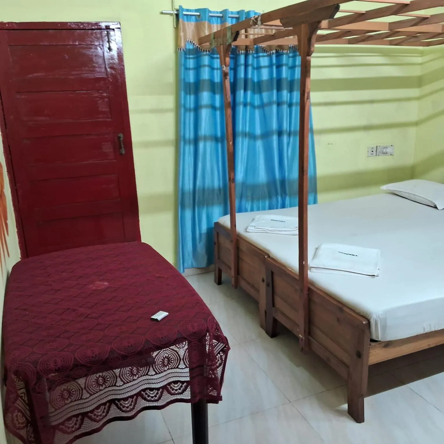 Bed in Deauvill Home Stay