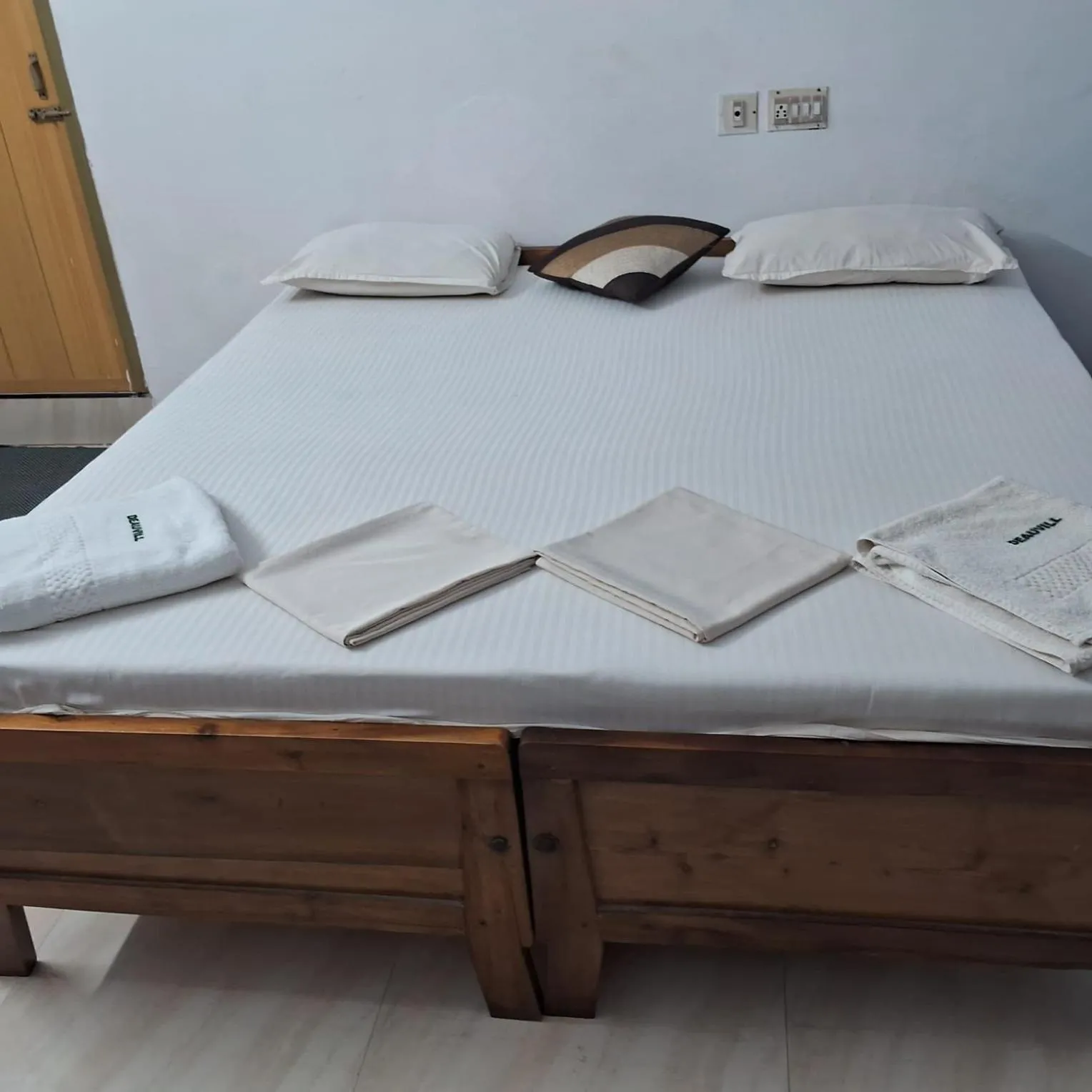 Bed in Deauvill Home Stay