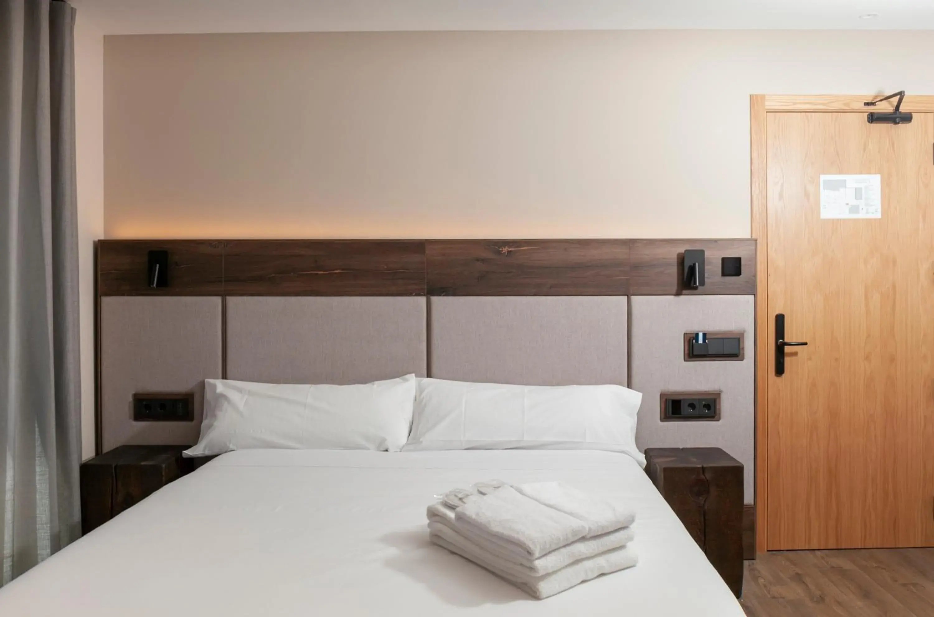 Double Room with Spa Bath in HOTEL RURAL FINCA LA DESA Double Room with Spa Bath in HOTEL RURAL FINCA LA DESA