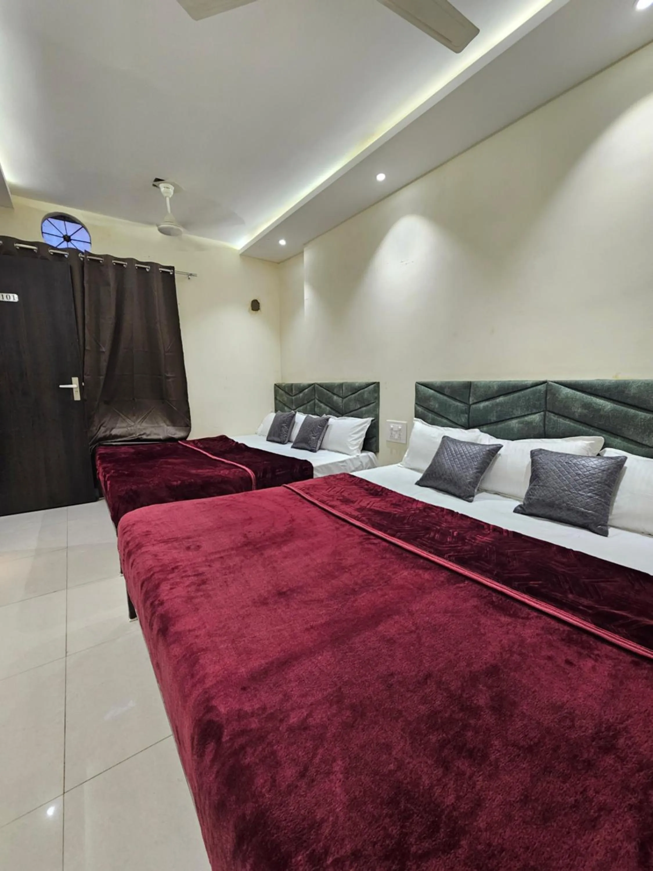 TV and multimedia, Bed in HOTEL DEV BHOOMI -Ujjain