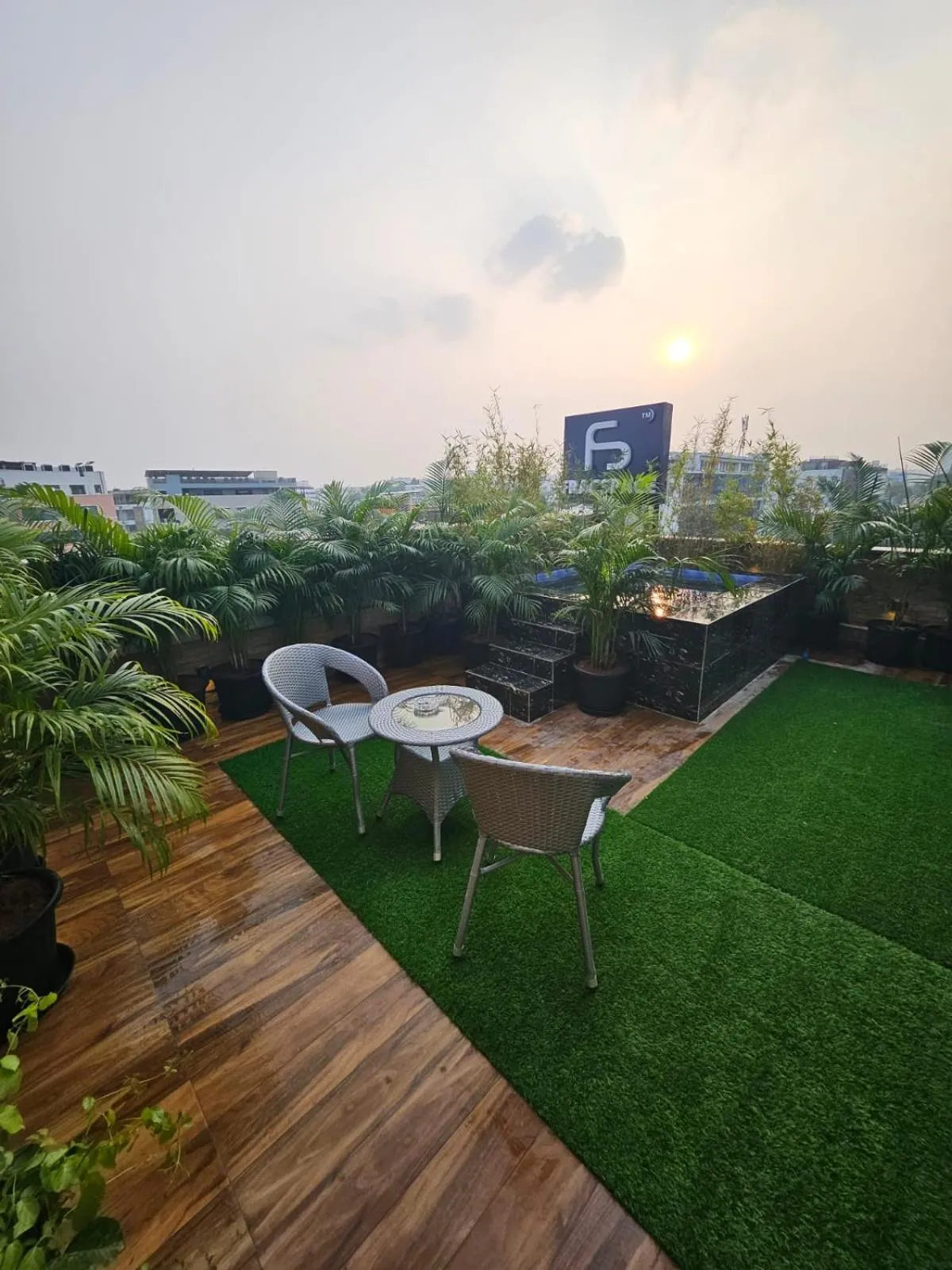Hot Tub in Eleven Views by Fracspace