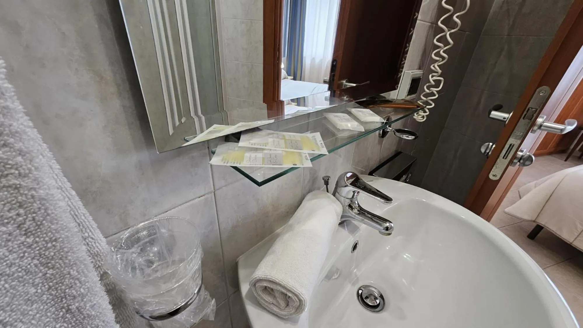 Bathroom in GH Hotel