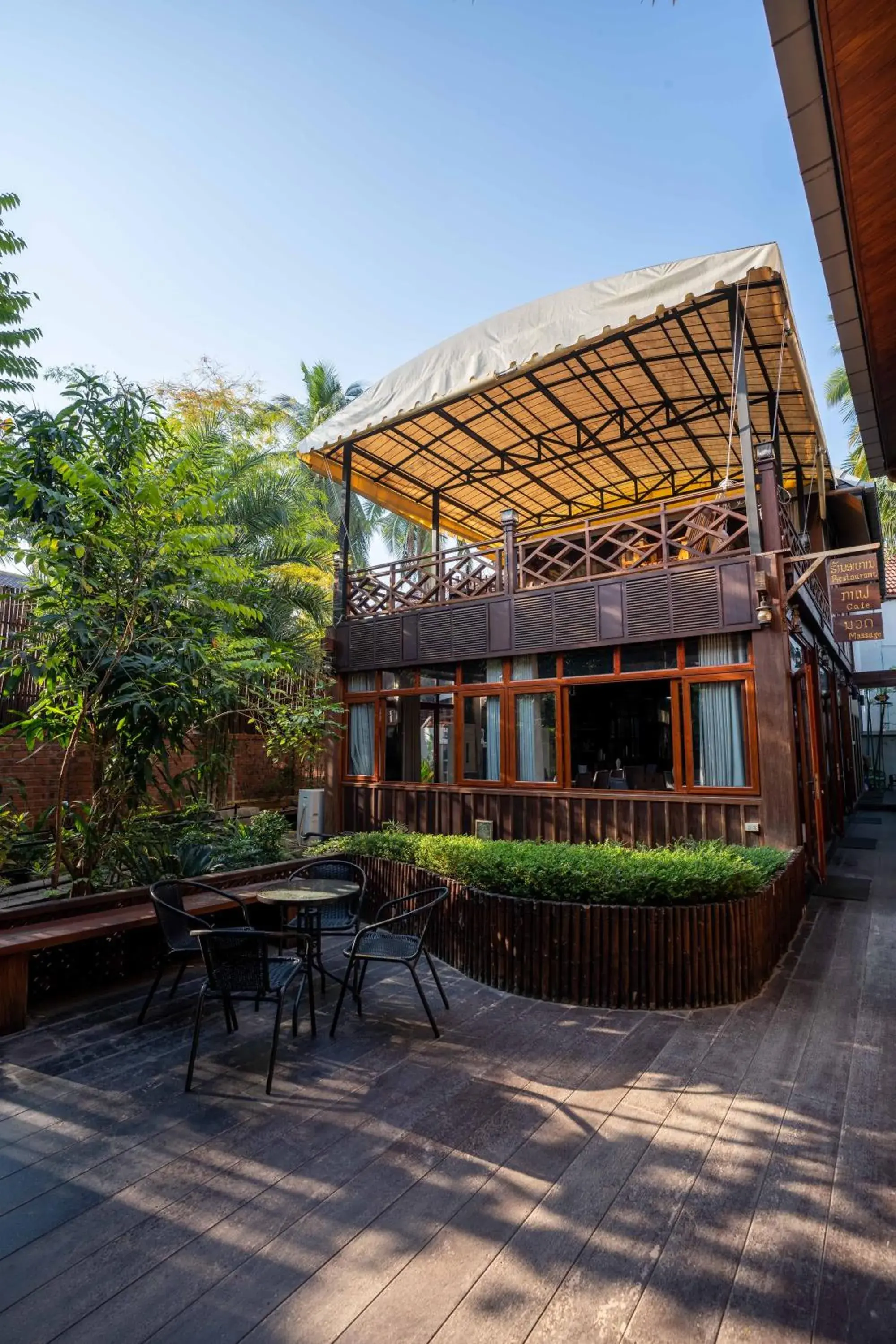 Property building in Luangsay Inn Property building in Luangsay Inn