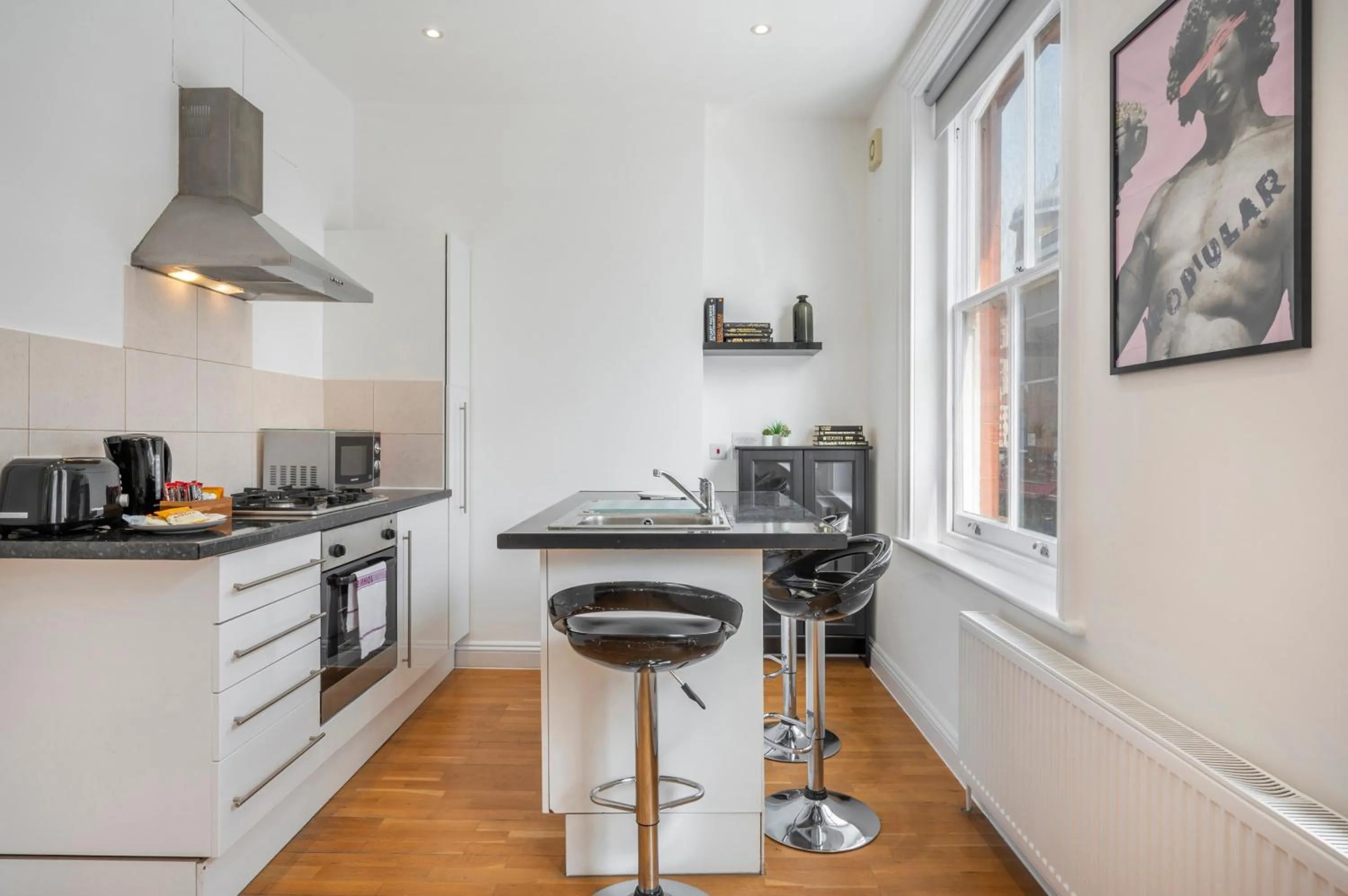Spacious Fitzrovia 1 Bed Apartment
