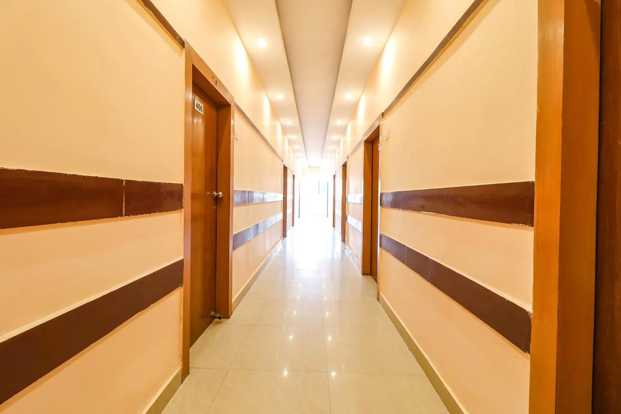 Lobby or reception in FabHotel Shanti International Lobby or reception in FabHotel Shanti International