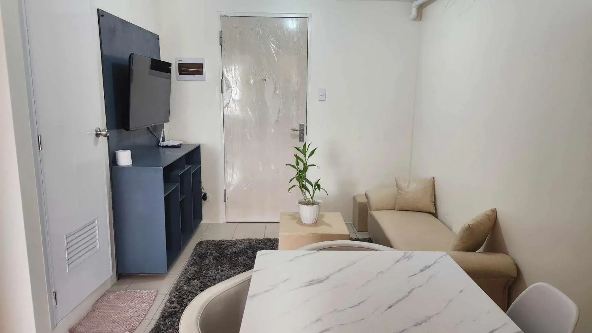 URBAN DECA R1125 Ortigas SM EAST URBAN DECA R1125 Ortigas SM EAST