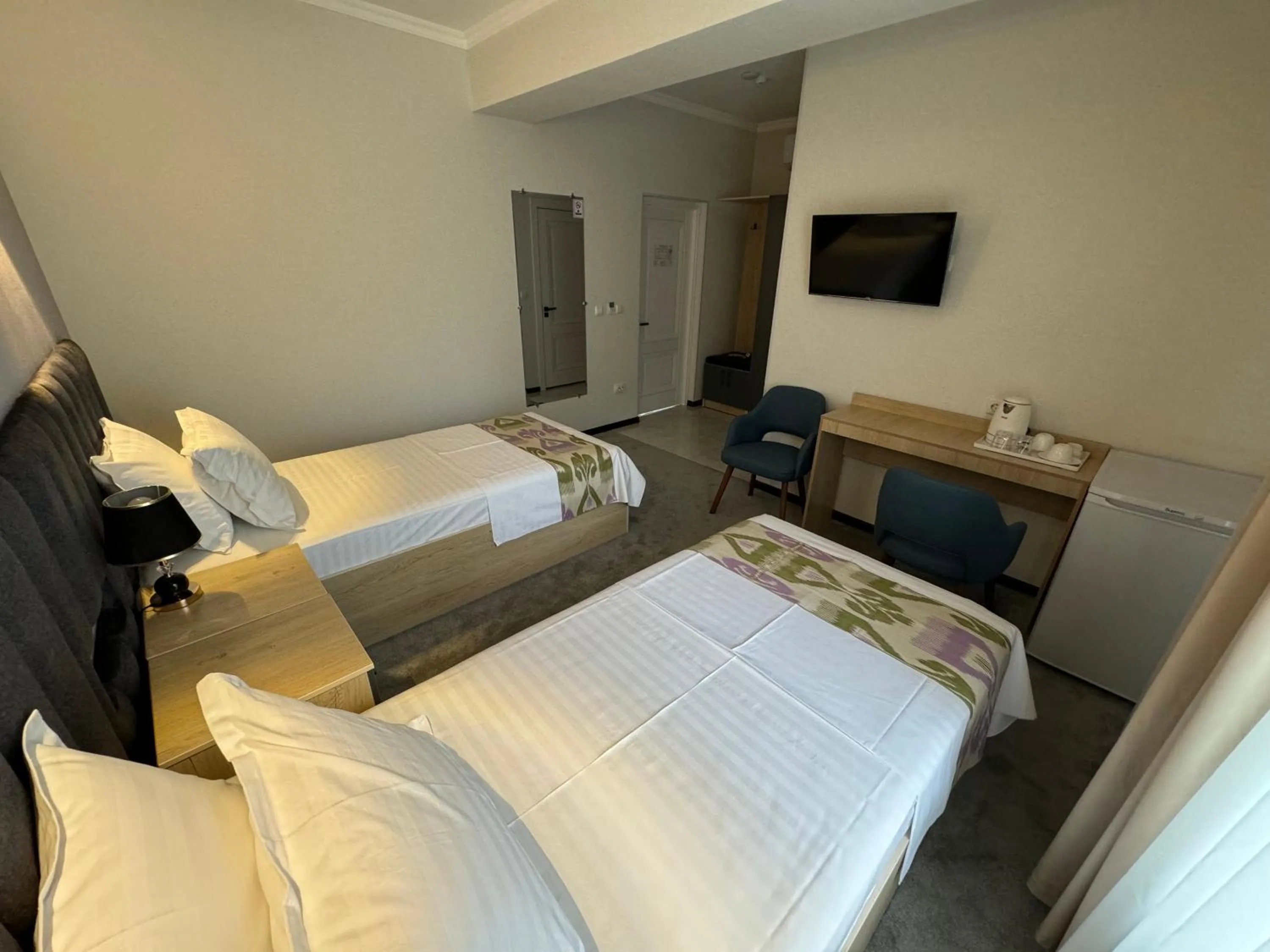 Evening entertainment, Bed in DSF GARDEN HOTEL