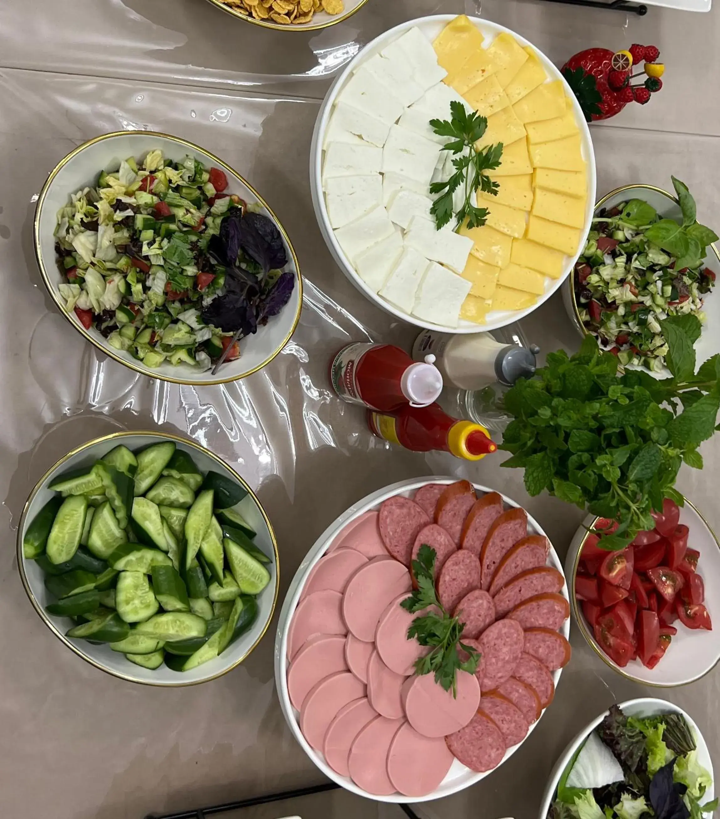 Buffet breakfast in DSF GARDEN HOTEL Buffet breakfast in DSF GARDEN HOTEL