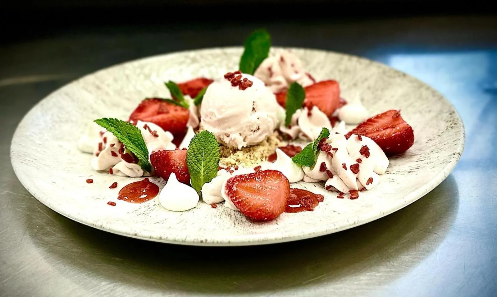 Restaurant/places to eat in Best Western Moore Place Hotel