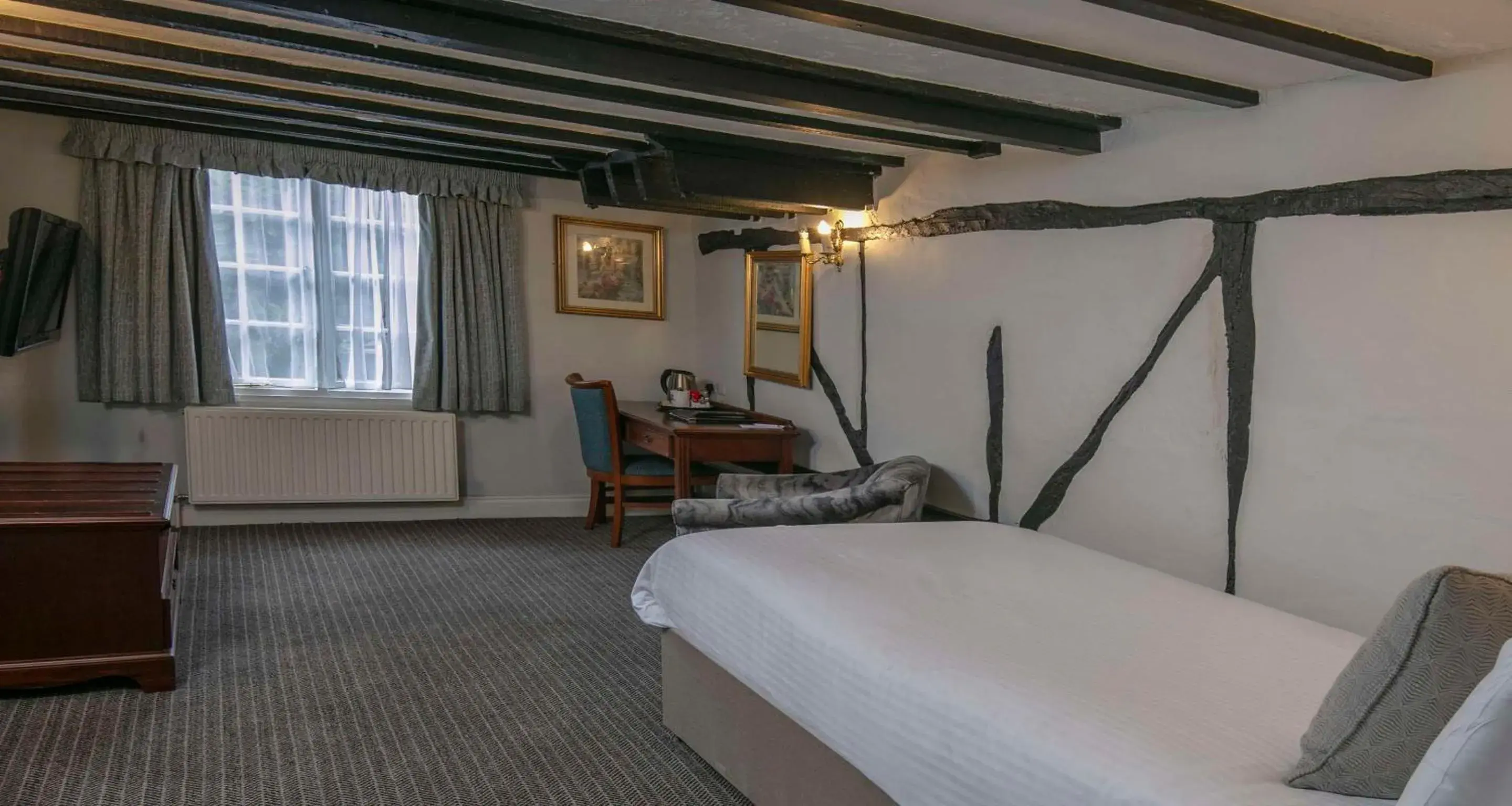 Bedroom, Bed in Moore Place Hotel, BW Signature Collection Bedroom, Bed in Moore Place Hotel, BW Signature Collection