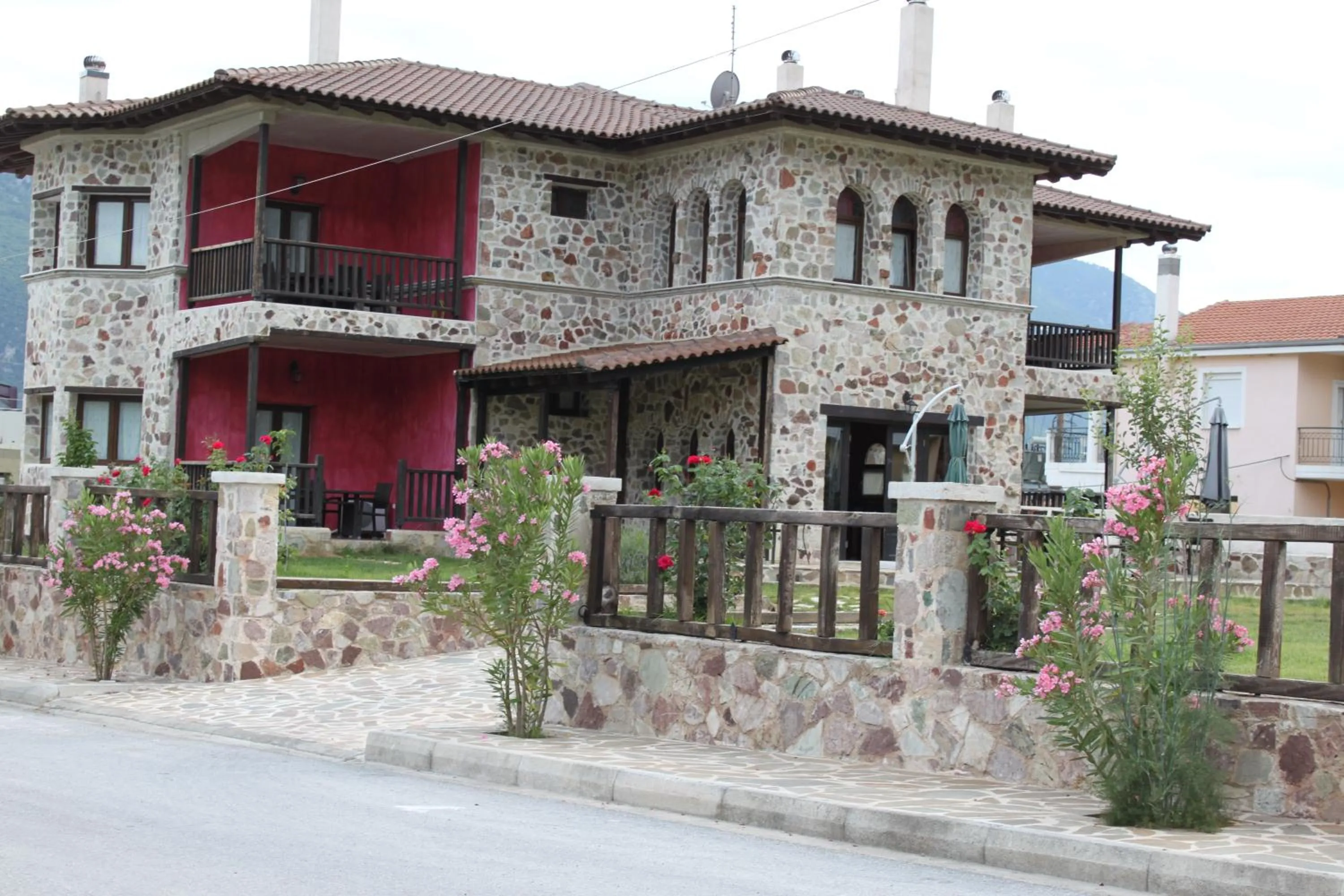 Property building in Monastiri Guesthouse