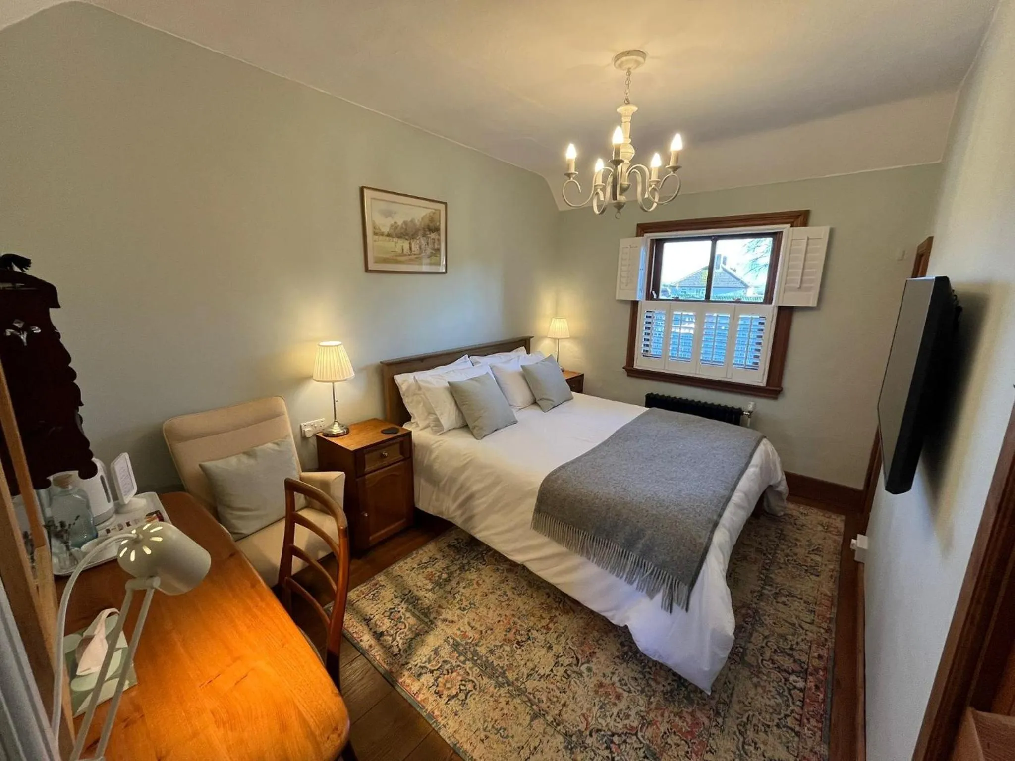 Bedroom, Bed in The Globe House
