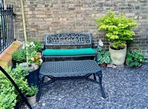 The Globe House The Globe House