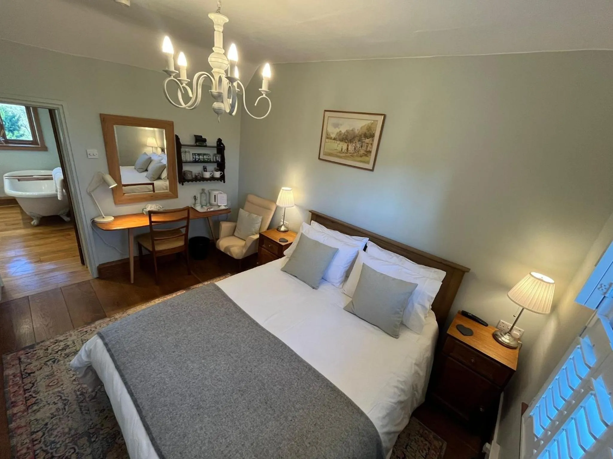 Bedroom, Bed in The Globe House