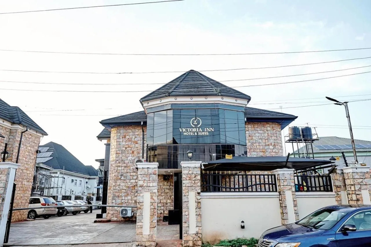 victoria inn hotel and suite