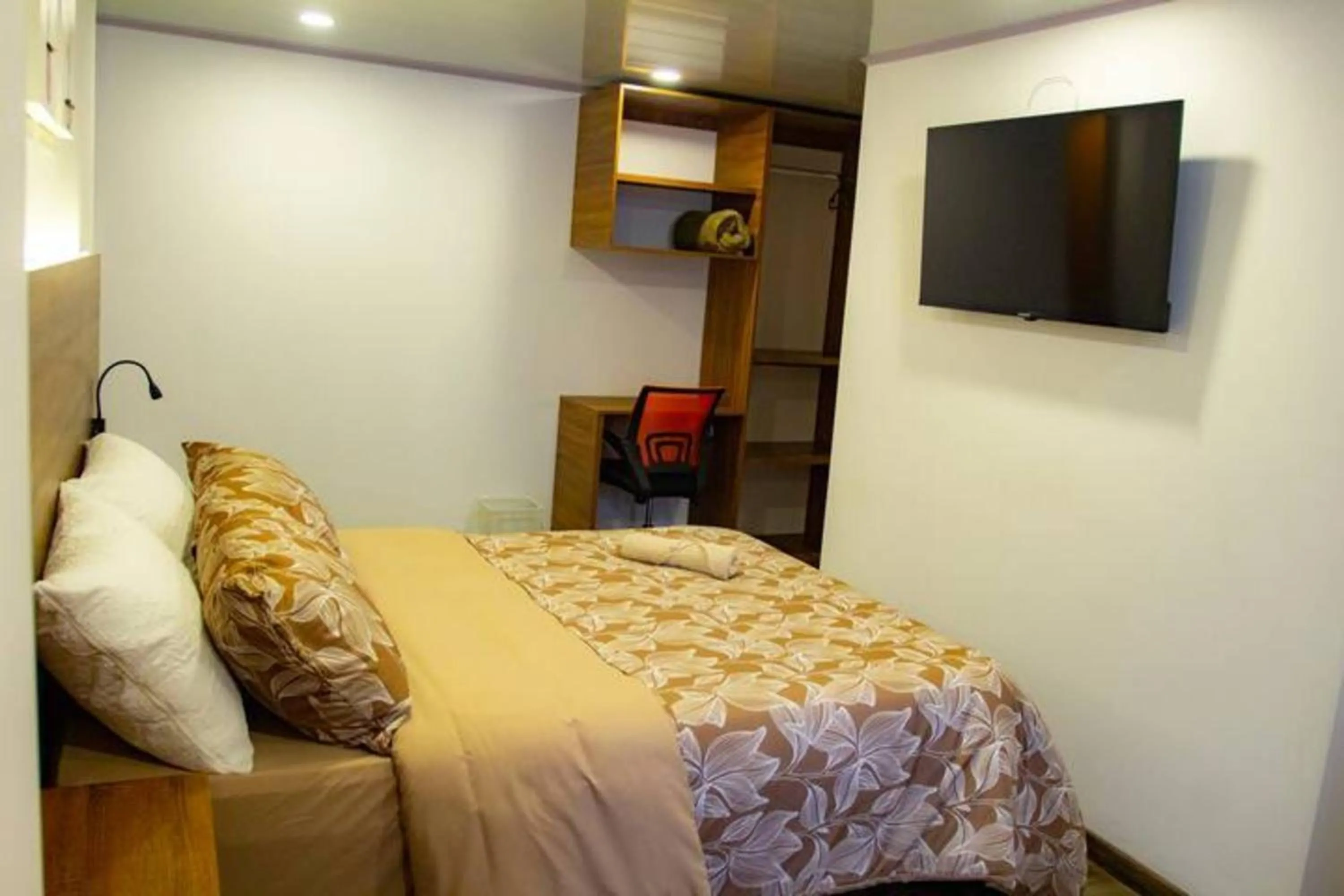 TV and multimedia, Bed in BOG Living Suites